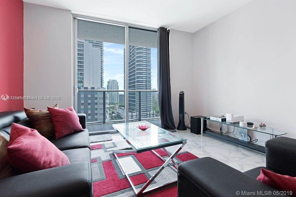 1100 Millecento Residence