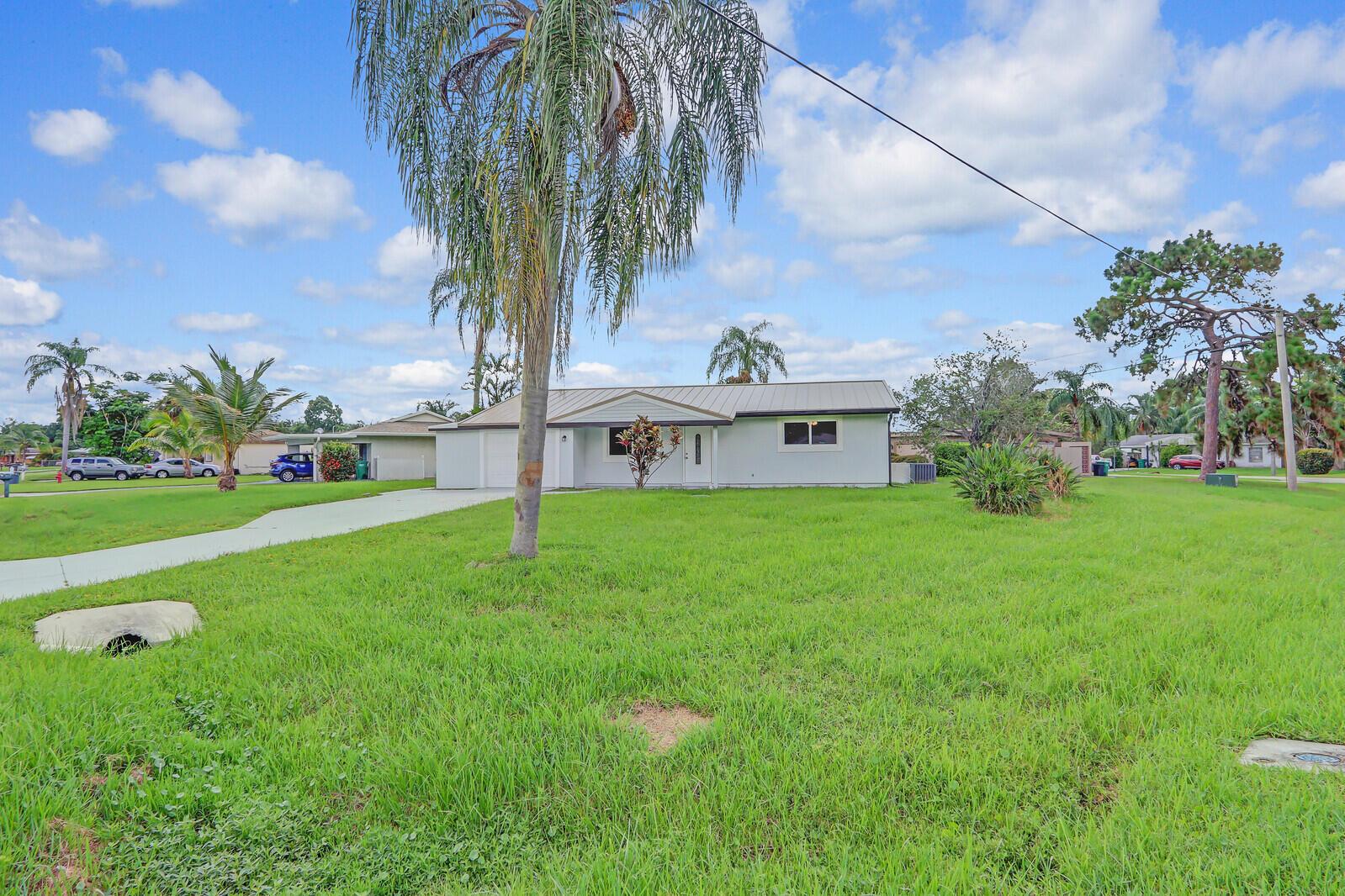 Homes for sale in Port St Lucie, FL | 119 Se Camino Street, Port St Lucie, FL 34952 | MLS# R11122340