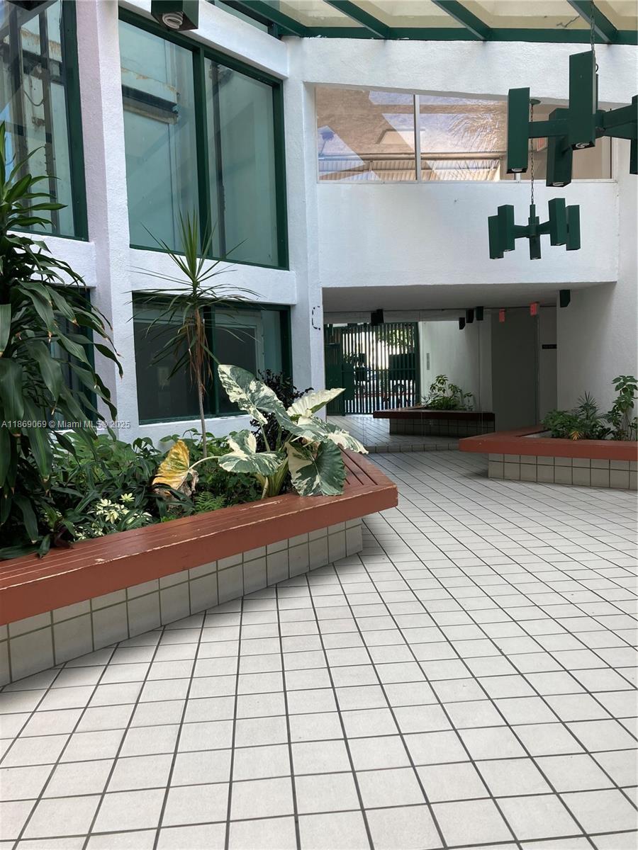 International Park I Cond