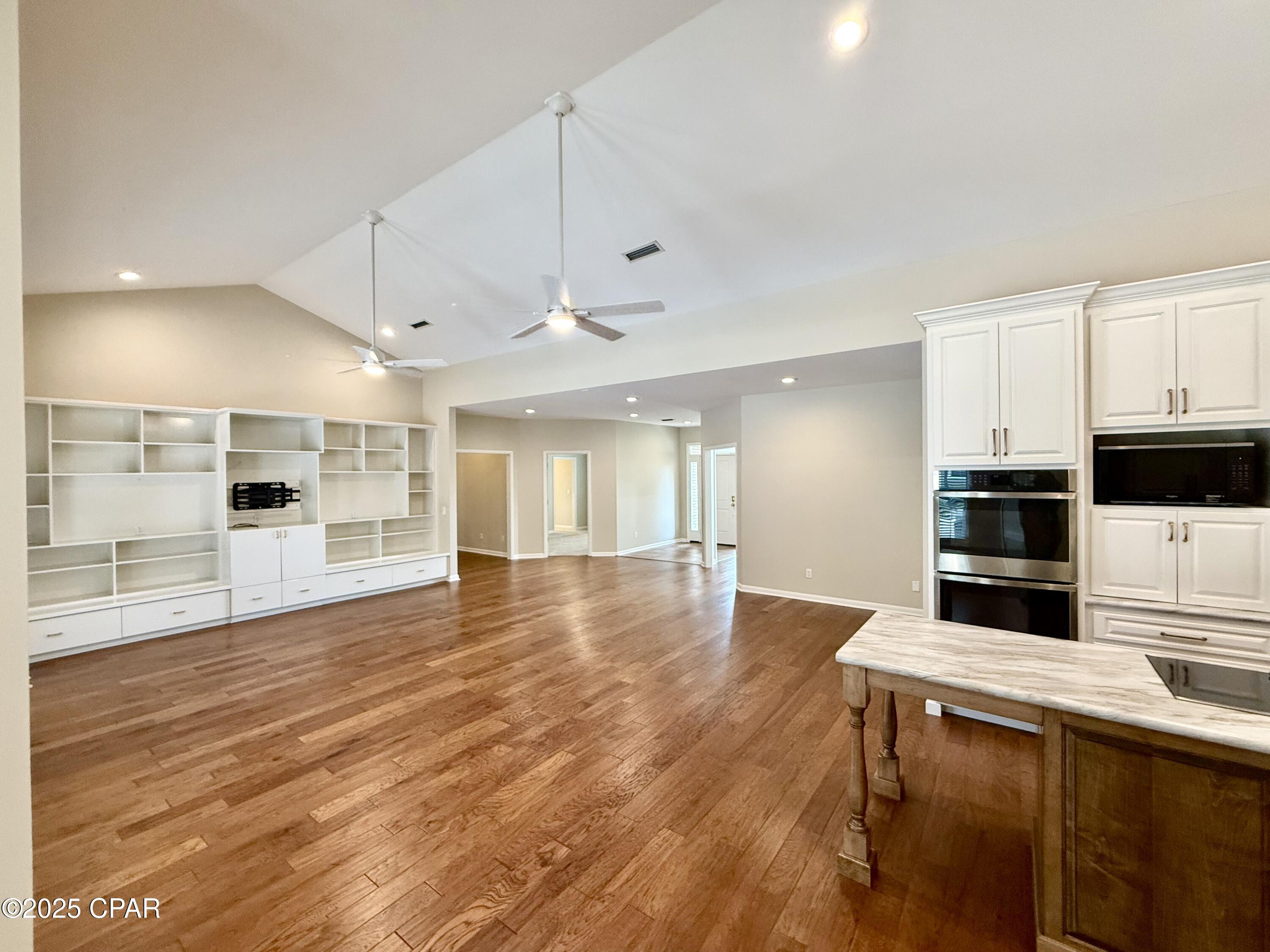 Image 11 For 4527 Red Oak Trace