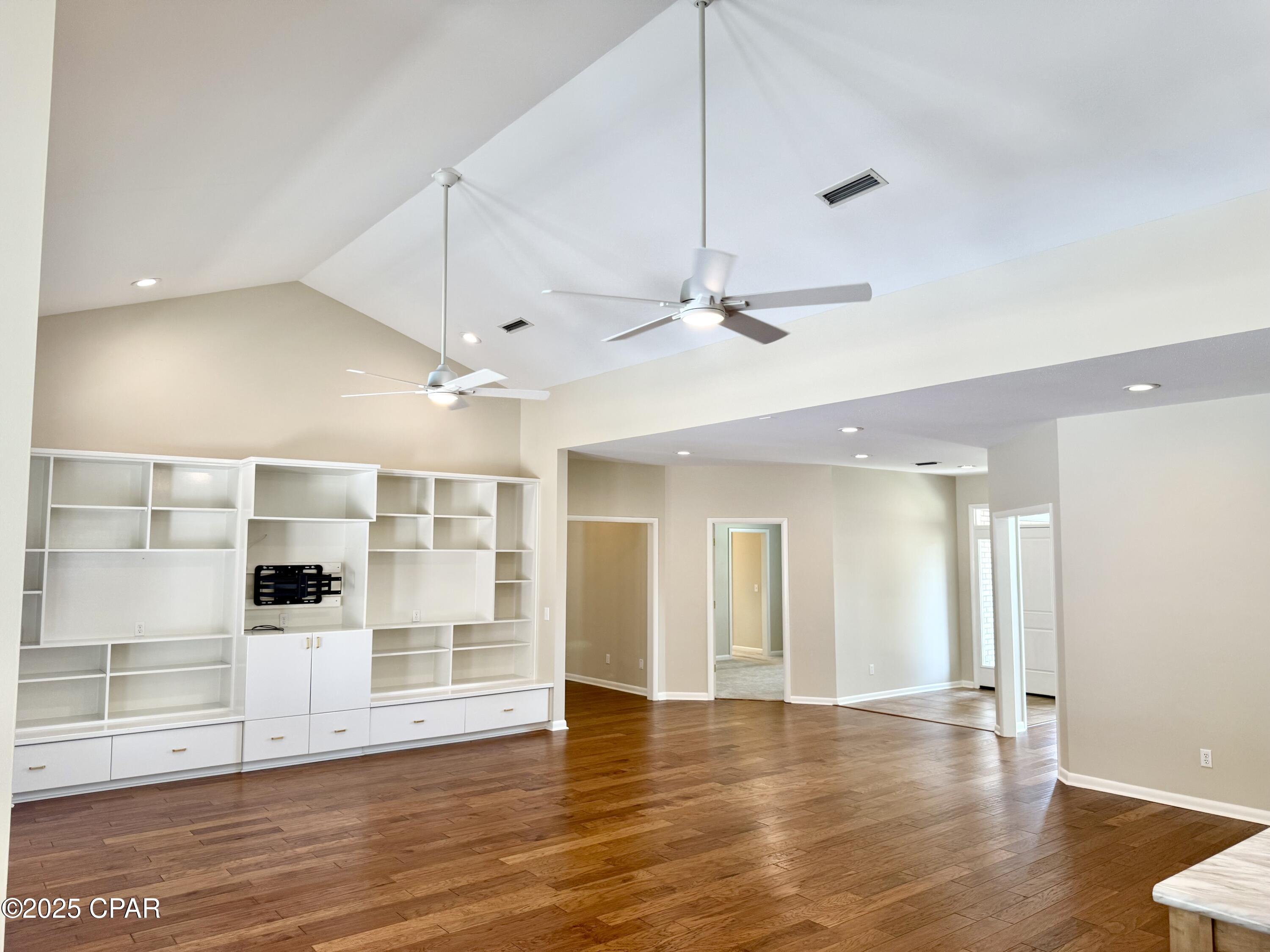 Image 16 For 4527 Red Oak Trace