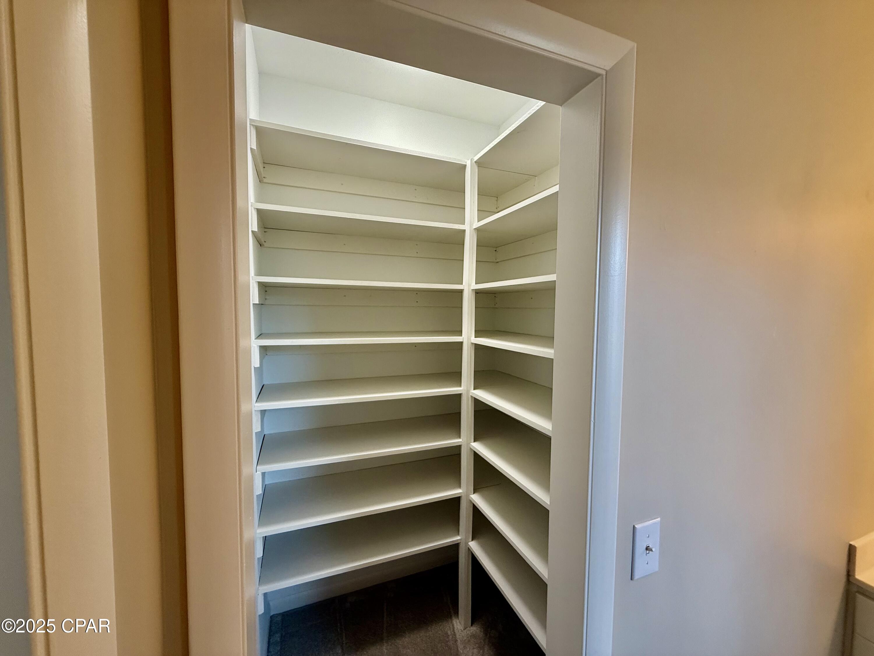 Image 24 For 4527 Red Oak Trace