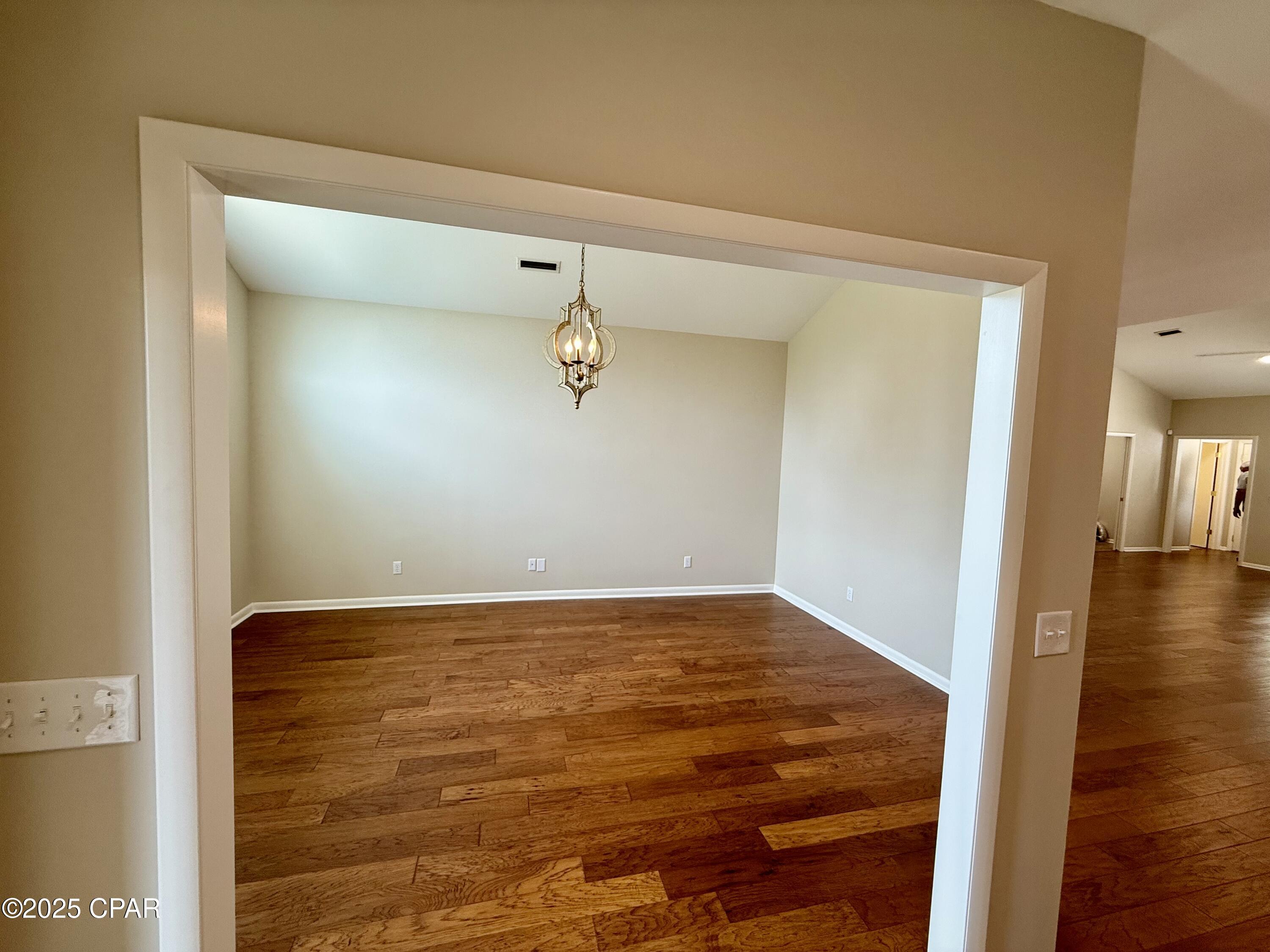 Image 7 For 4527 Red Oak Trace