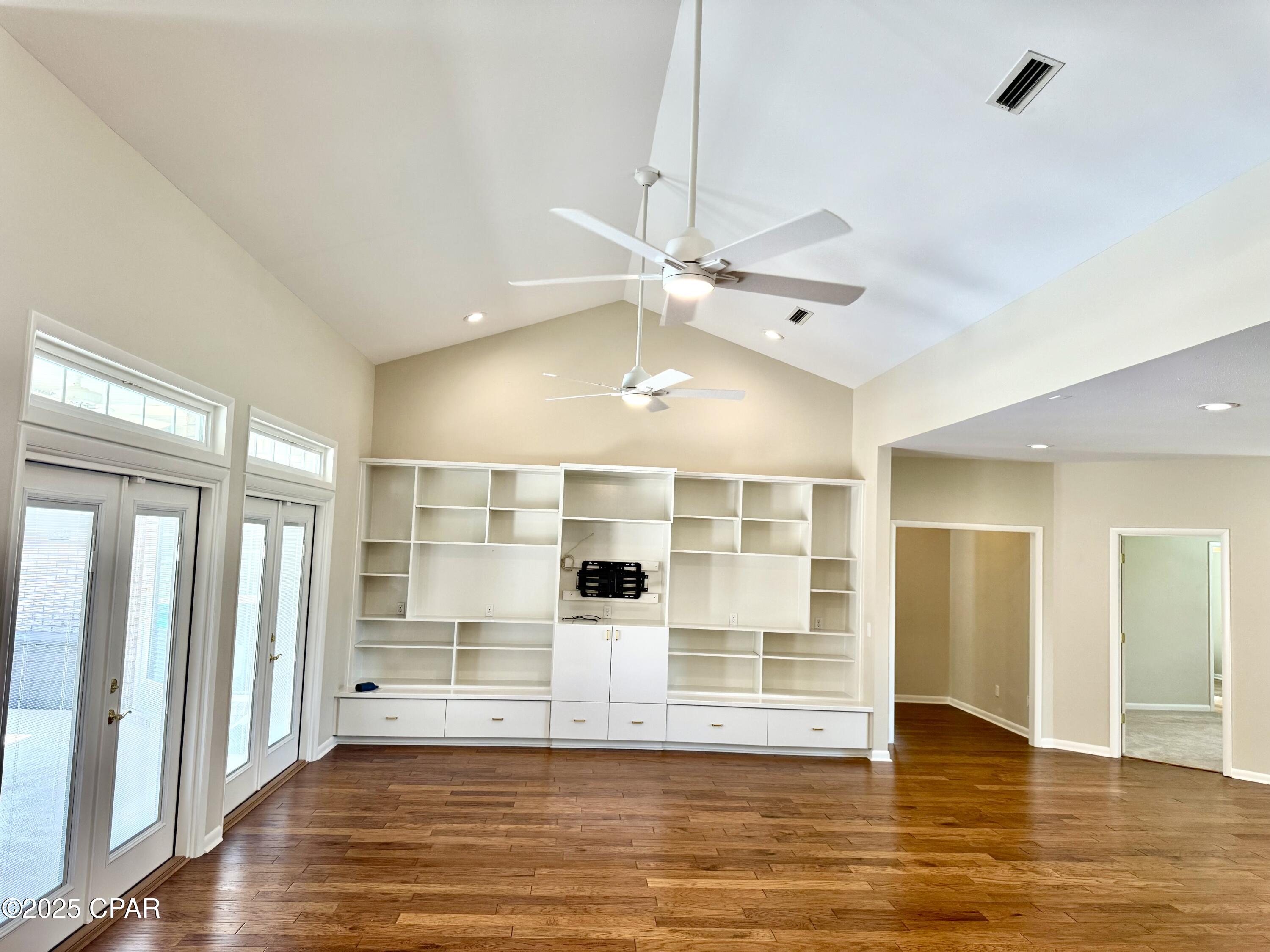 Image 8 For 4527 Red Oak Trace