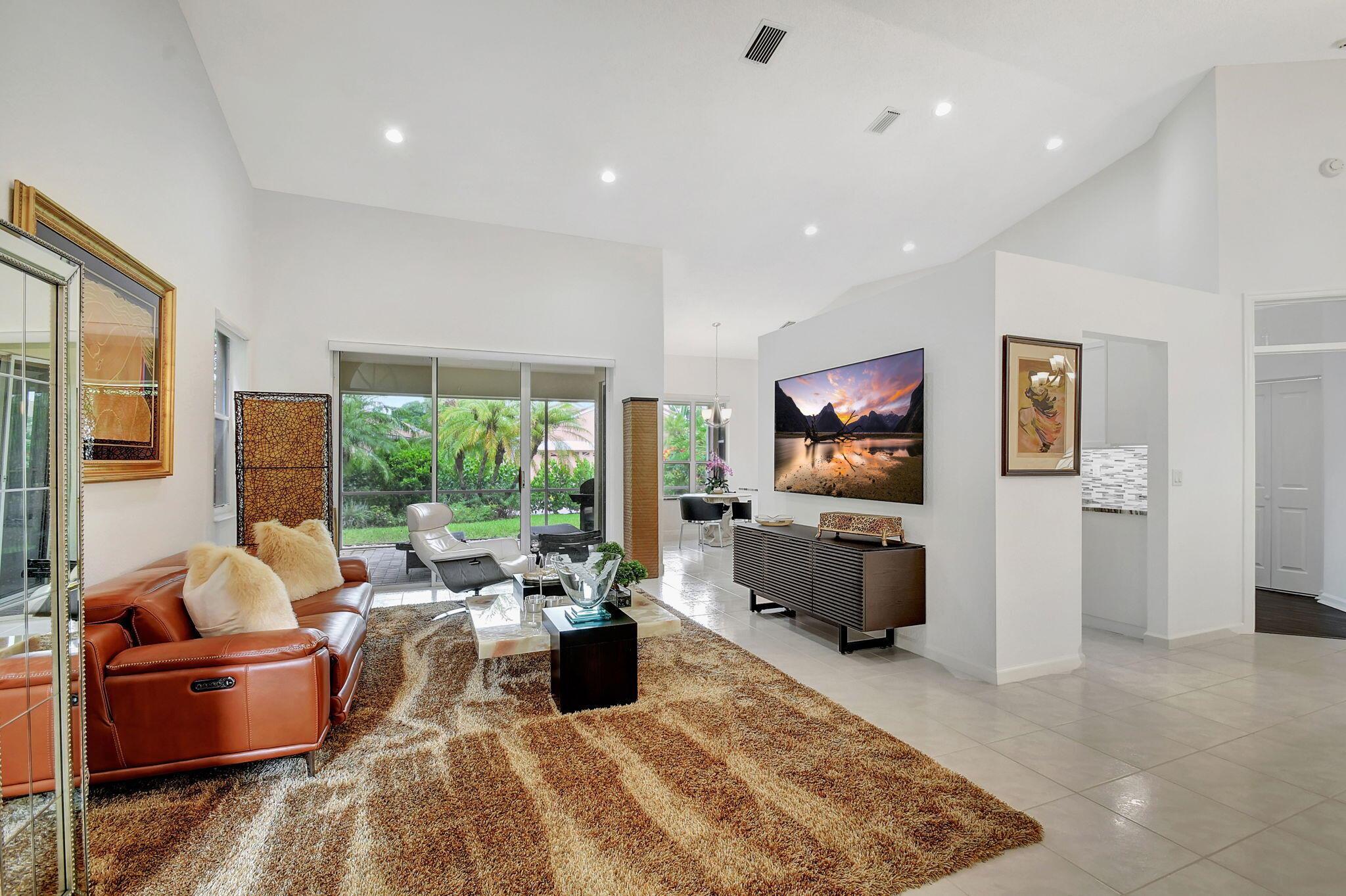 Homes for sale in Lake Worth, FL | 4681 Carlton Golf Dr, Lake Worth, FL 33449 | MLS# R11122403