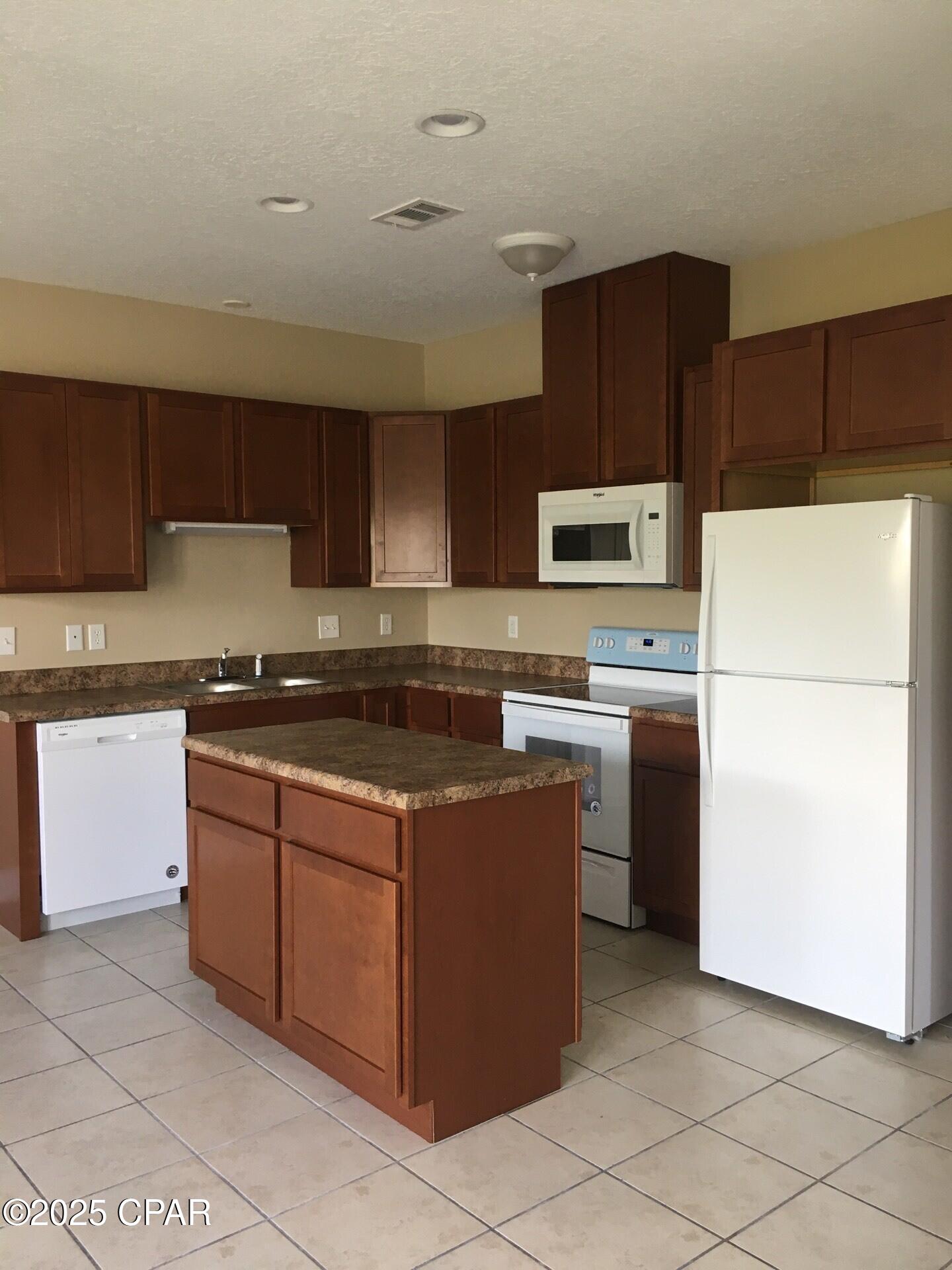 Image 4 For 403 Judy Place