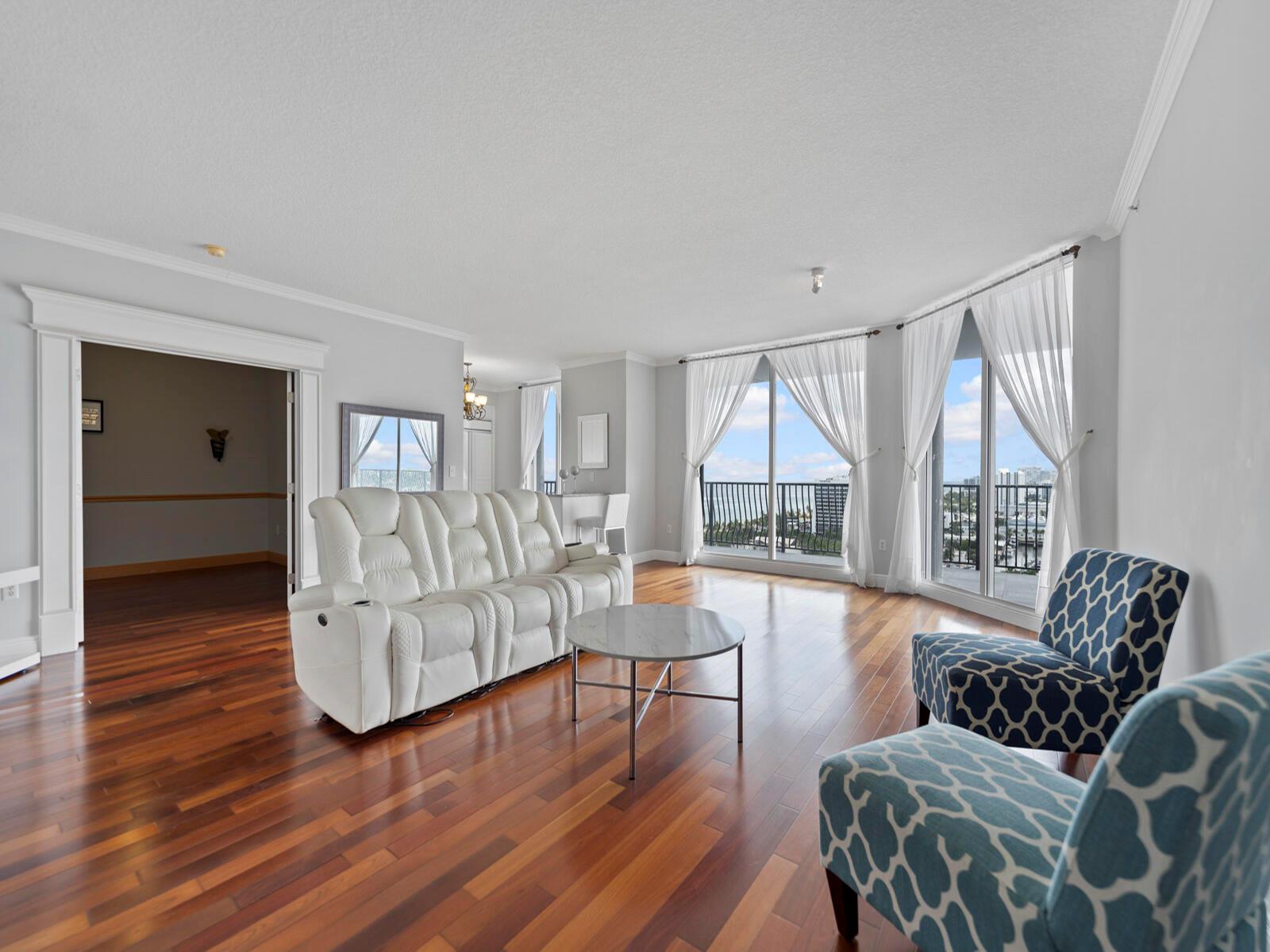 Jackson Tower Las Olas Co