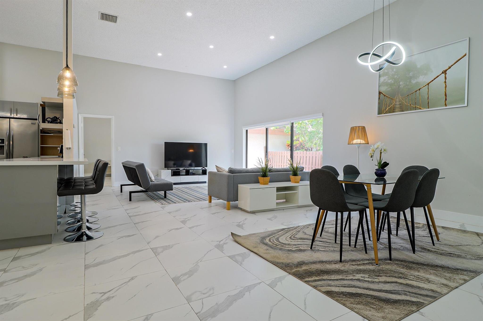 Harbourwood Sketch Of Sur