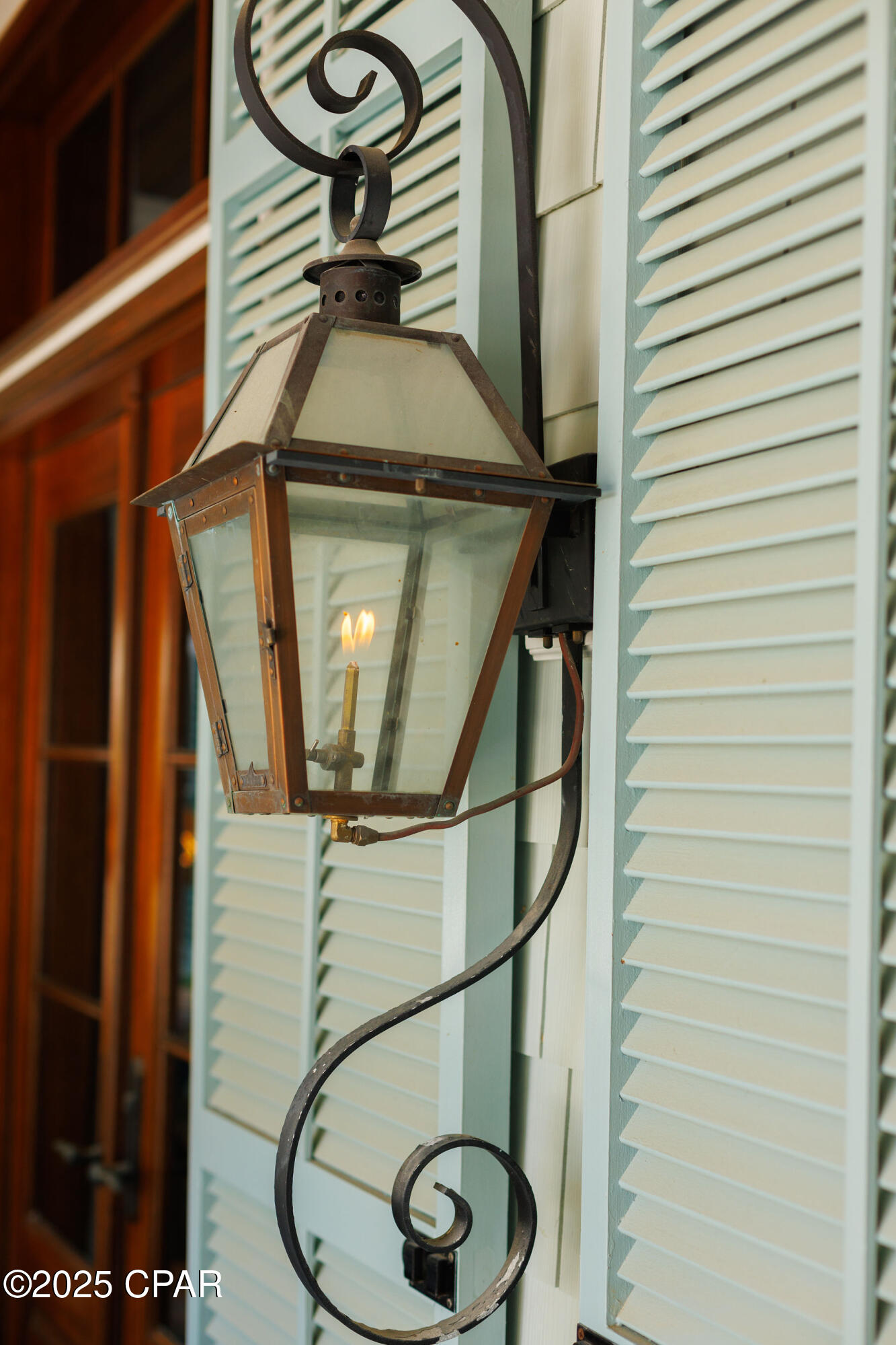 Listing photo id 10 for 50 Camellia Street