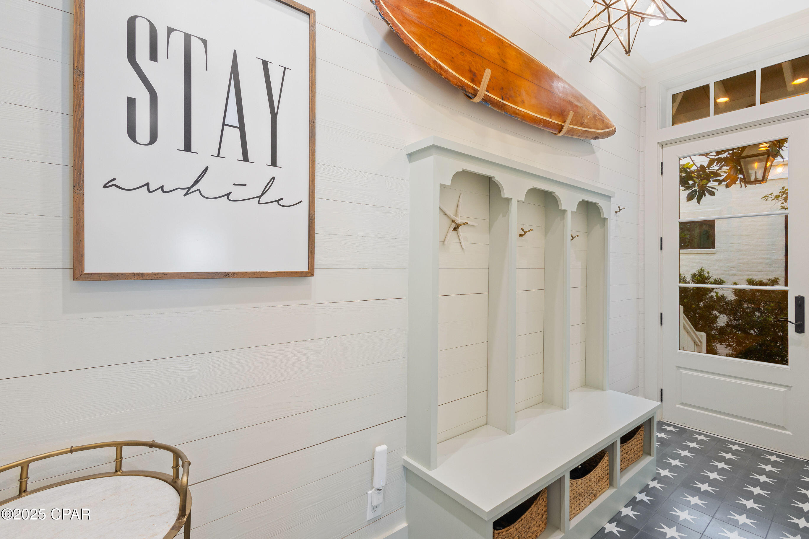 Listing photo id 20 for 50 Camellia Street