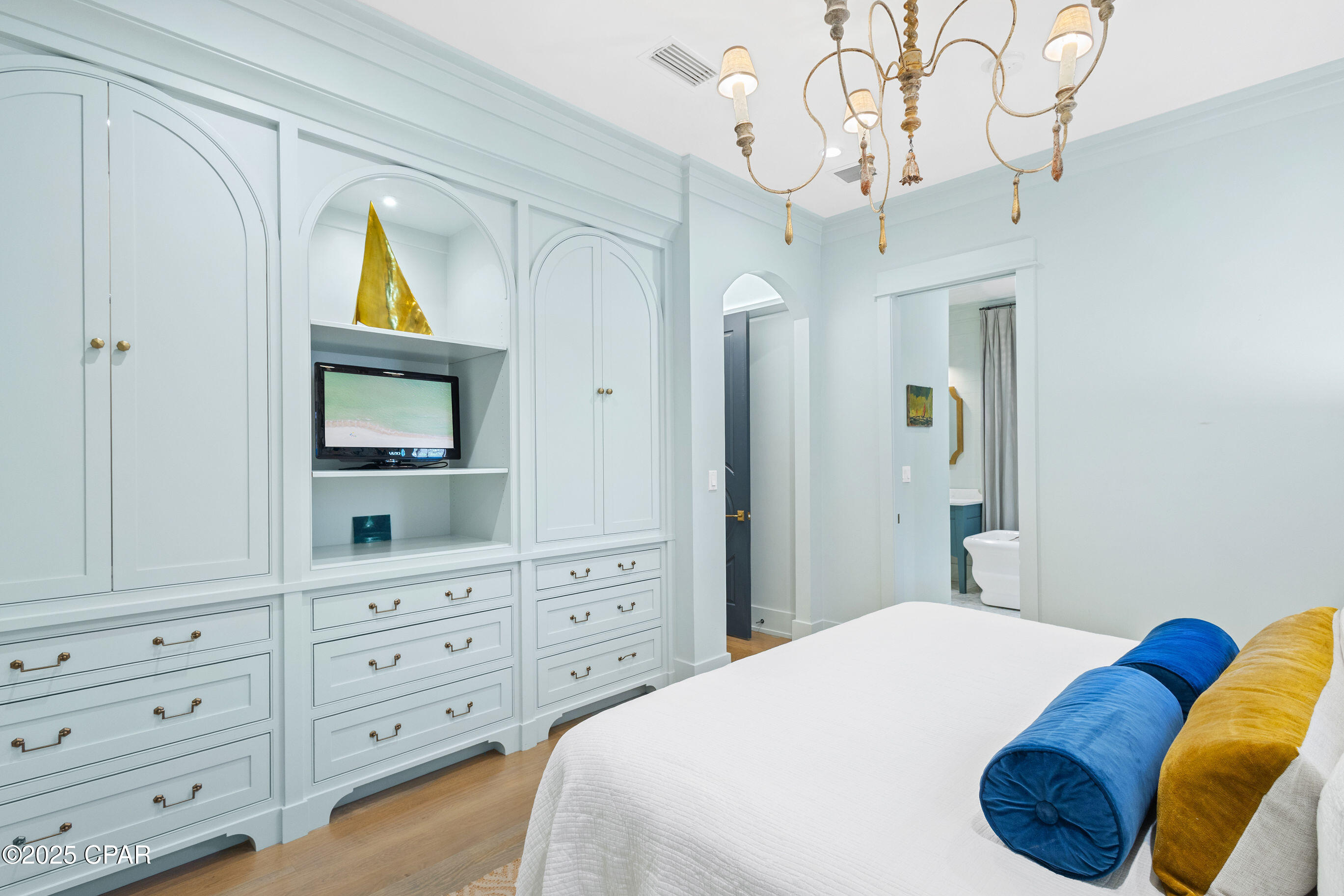 Listing photo id 44 for 50 Camellia Street