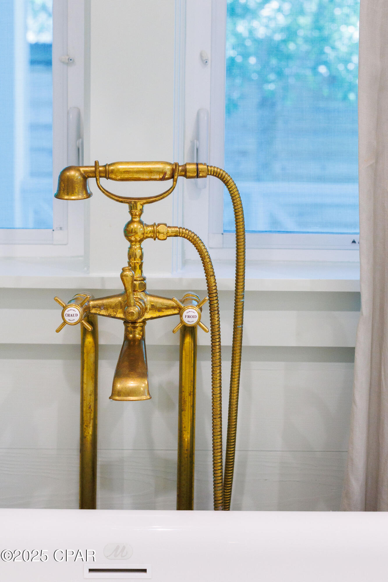 Listing photo id 50 for 50 Camellia Street