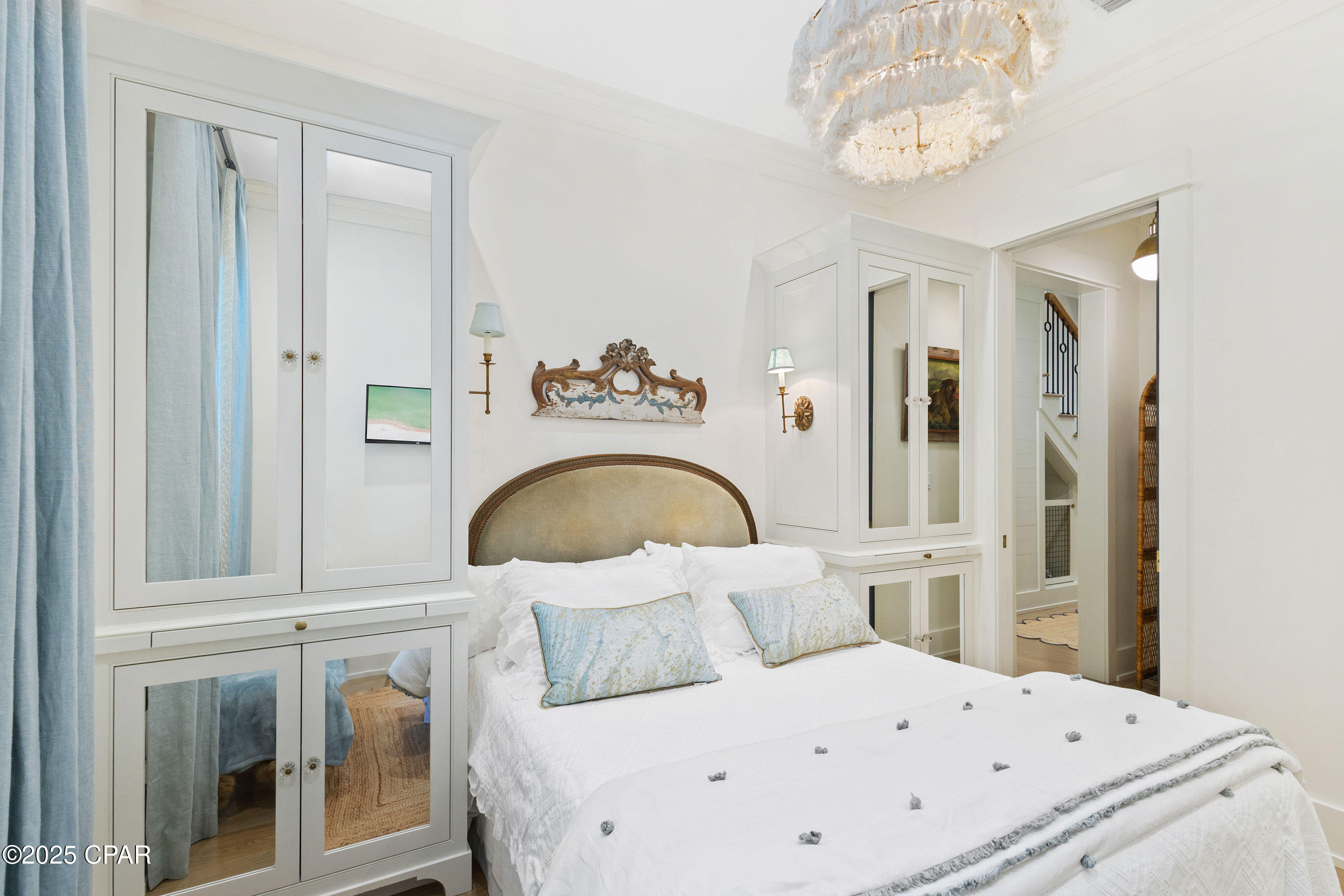 Listing photo id 51 for 50 Camellia Street