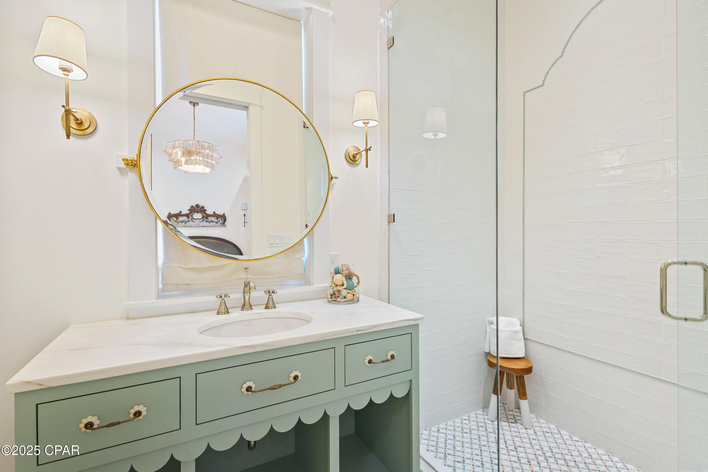 Listing photo id 54 for 50 Camellia Street