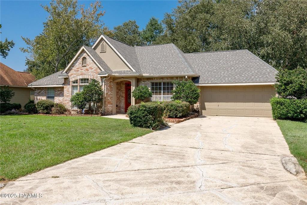 Homes for sale in Mandeville, LA | 550 Buttonwillow Ct, Mandeville, LA 70448 | MLS# 2520896