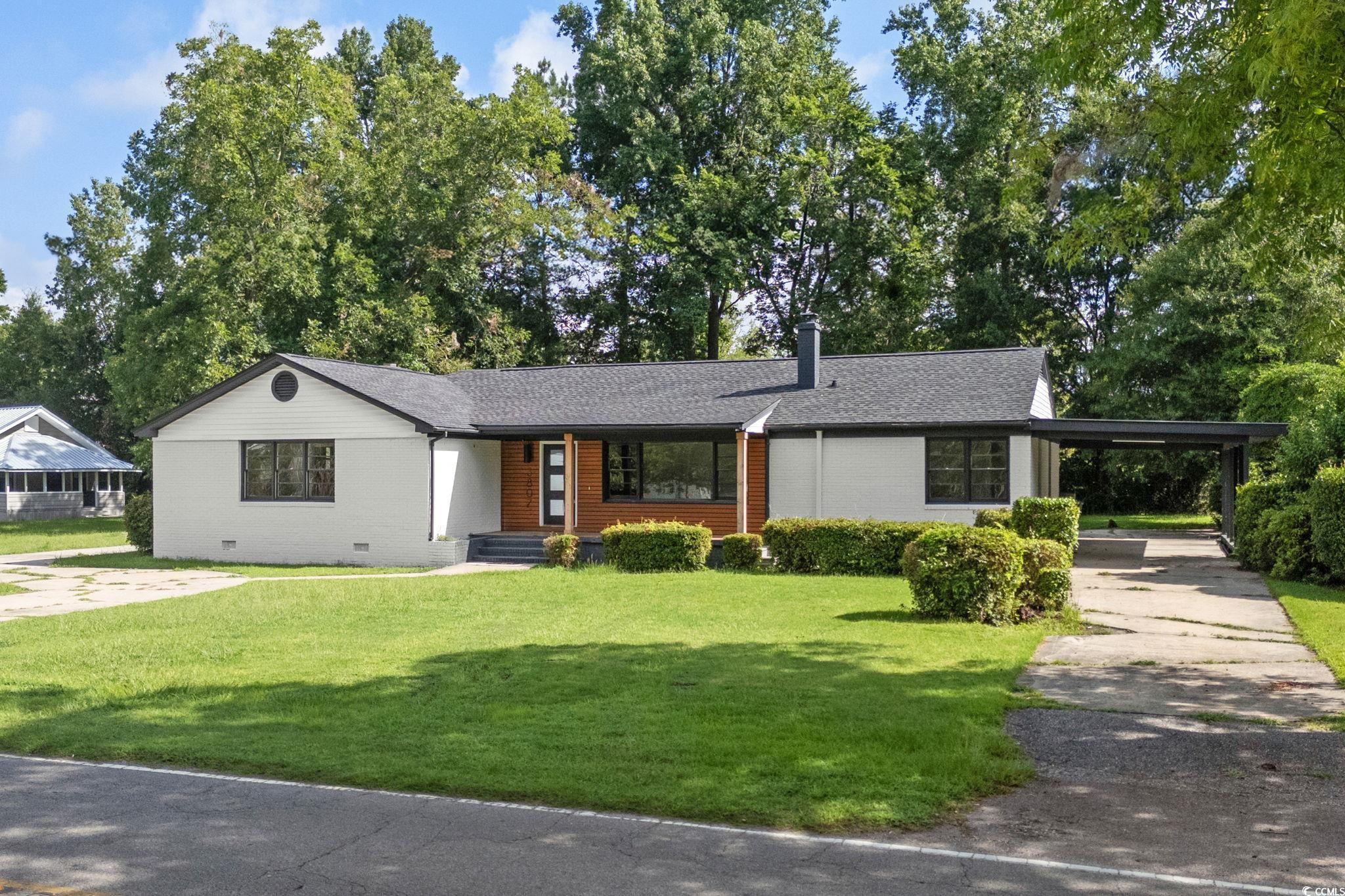 3807 Casey St. Loris, SC 29569