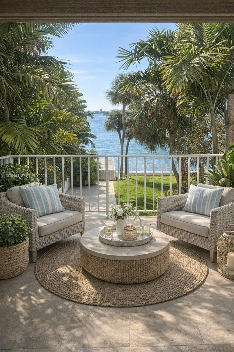 Arlen House West Condo