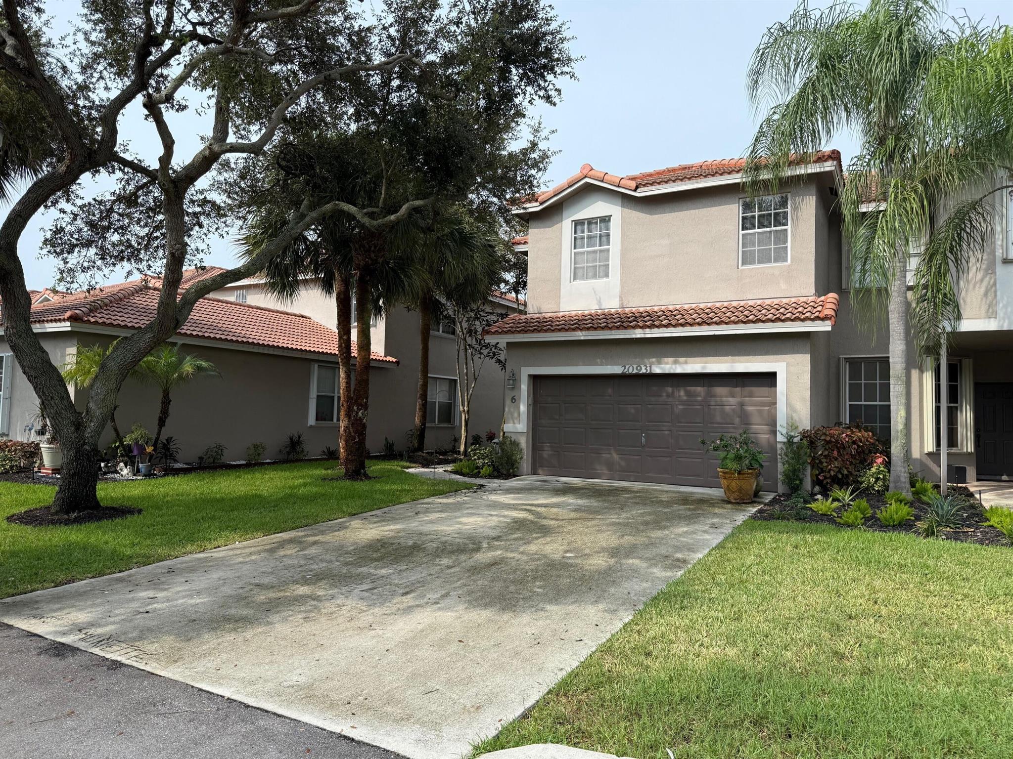 Great Opportunity rarely available townhome in Mission Bay. End-unit (premium lot), 2 car garage and double wide driveway. Highly desirable 3 bed/ 2.5 bath townhome nestled in the exclusive subdivision of Las Flores in Mission Bay.  Entire unit freshly painted and clean. Ready for immediate move-in.Cable and Internet provided by association. Amenities include pool, tennis courts, pickleball, basketball court, soccer and clubhouse.