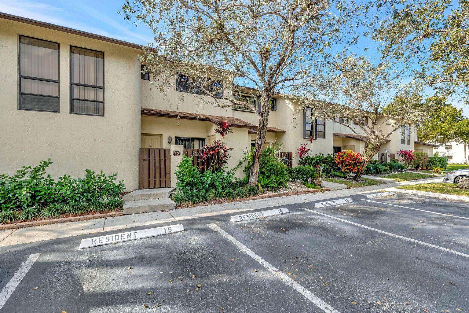 Bonaire Village At Woodmo