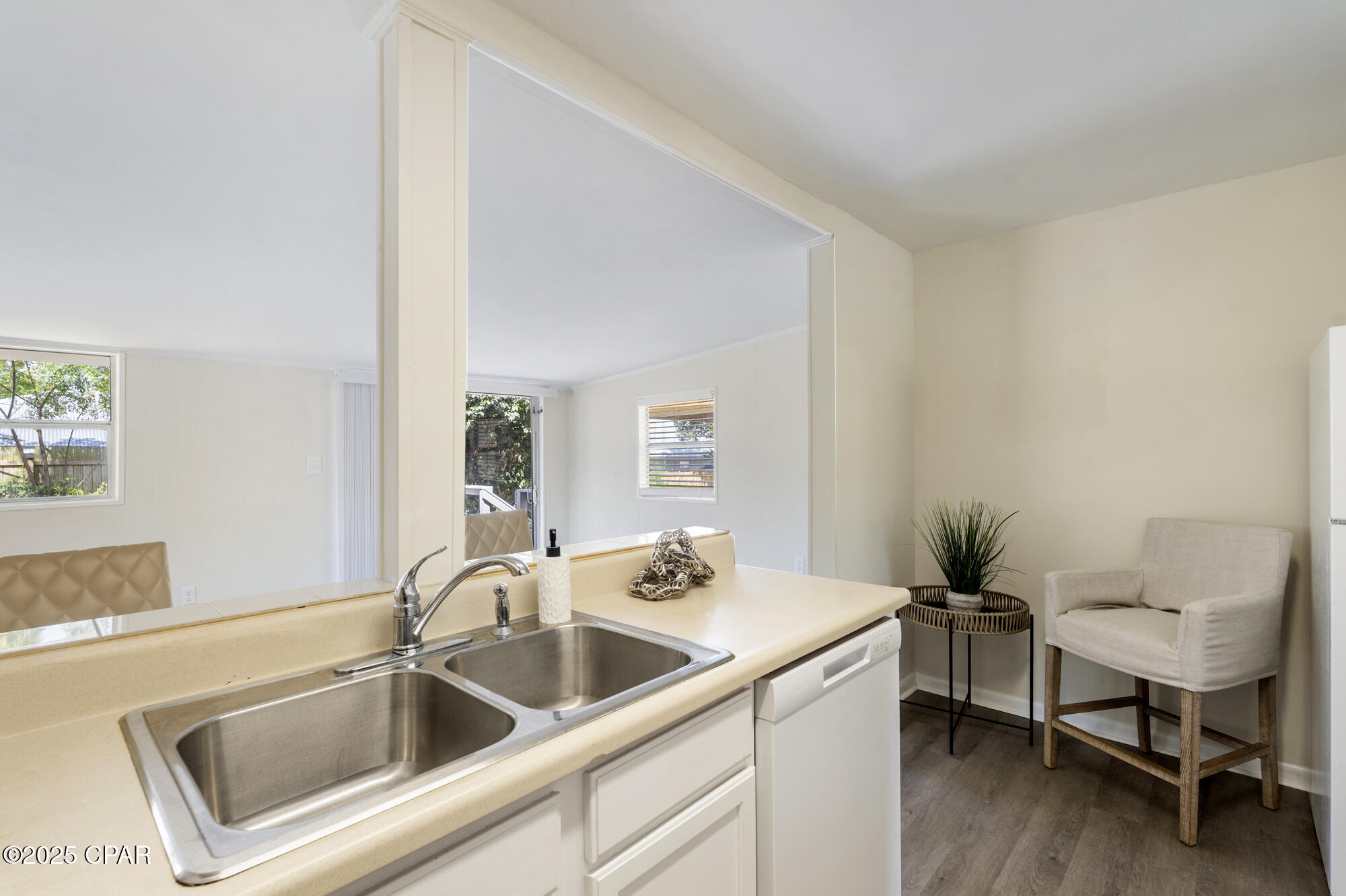 Image 23 For 609 Sea Breeze Drive