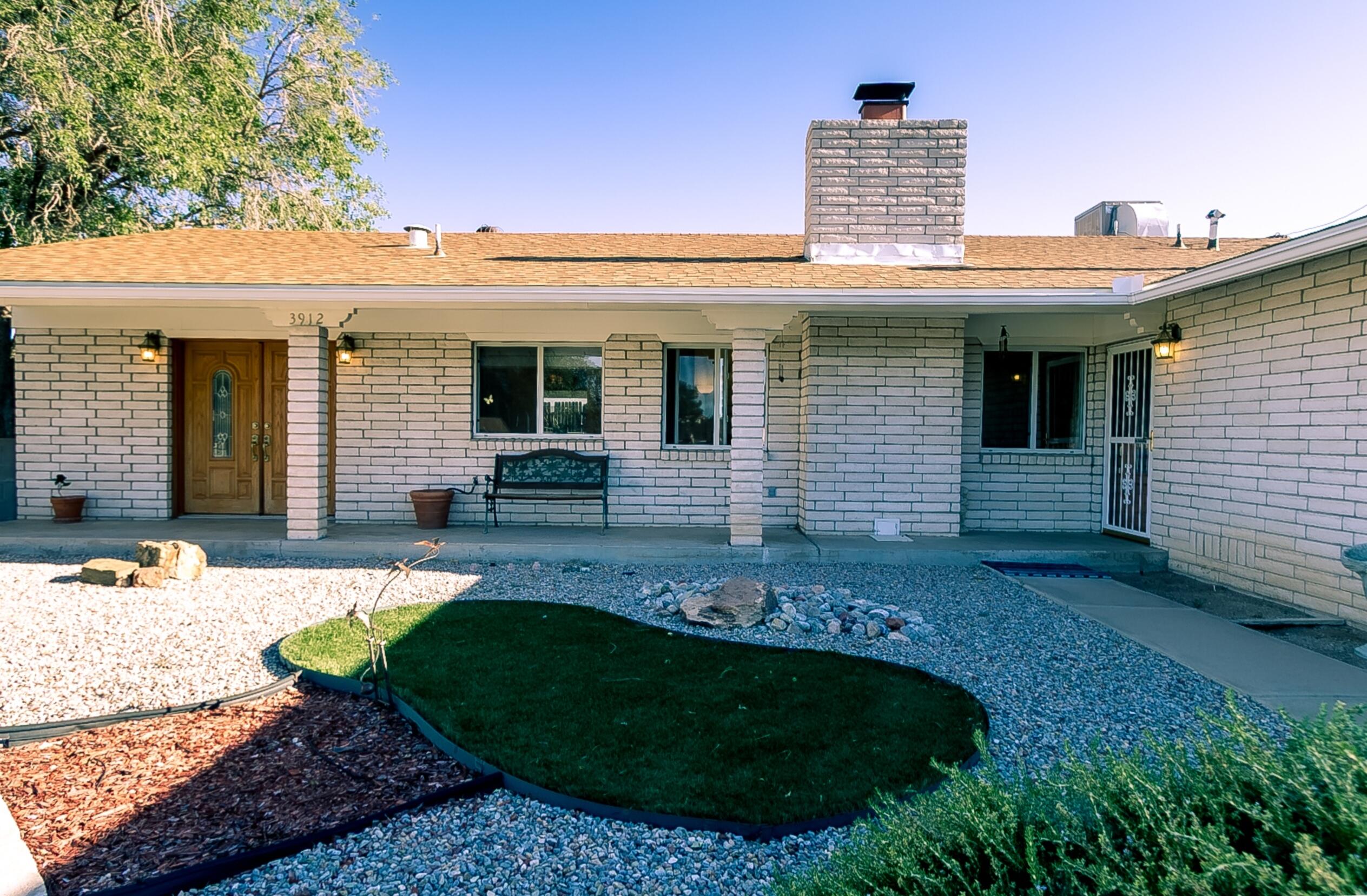 3912 Denise Court, Albuquerque NM 87111