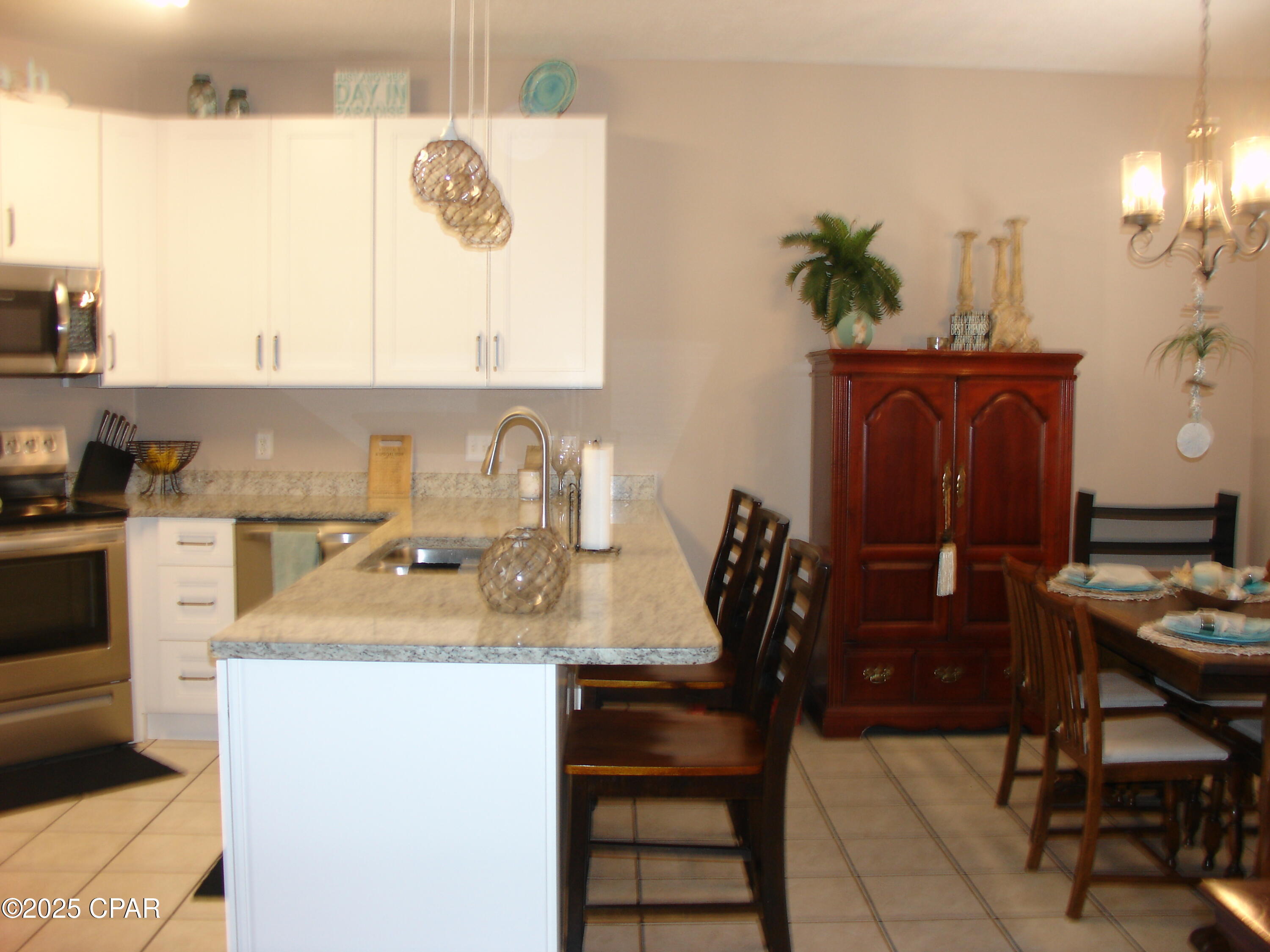 6212 N Lagoon Drive, Panama City, FL 32408 thumbnail, photo 5 of 50