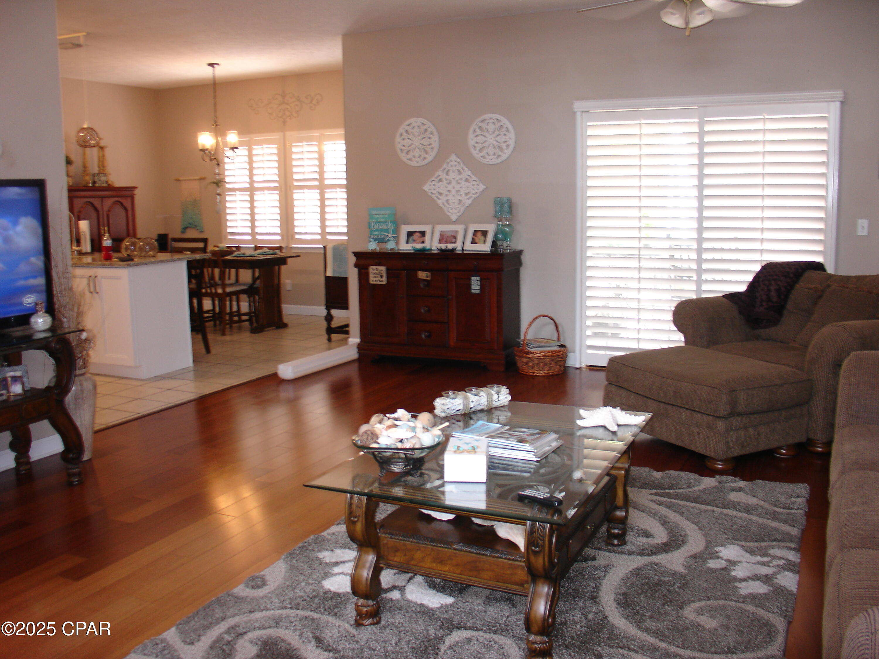 Image 7 For 6212 Lagoon Drive