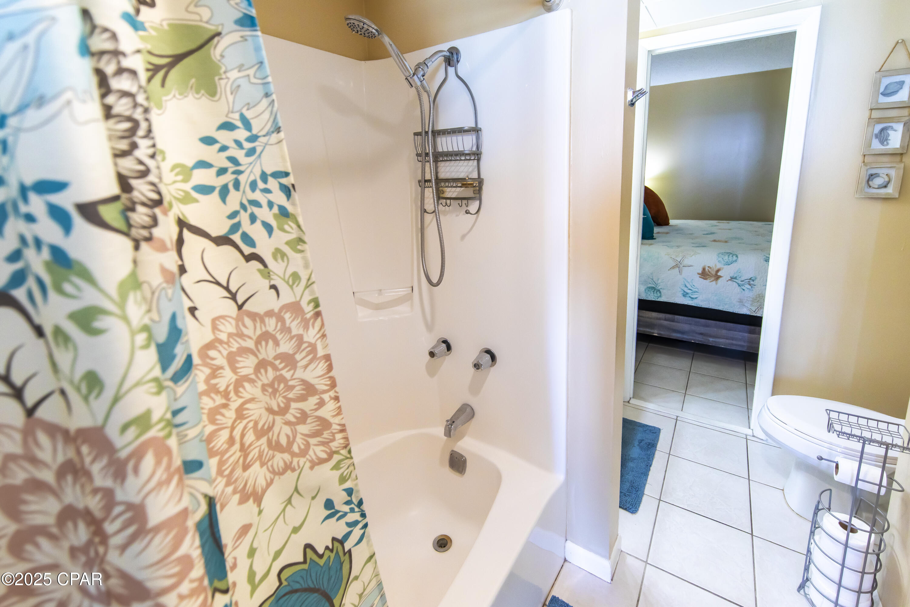 Image 15 For 9850 Thomas Drive 704e