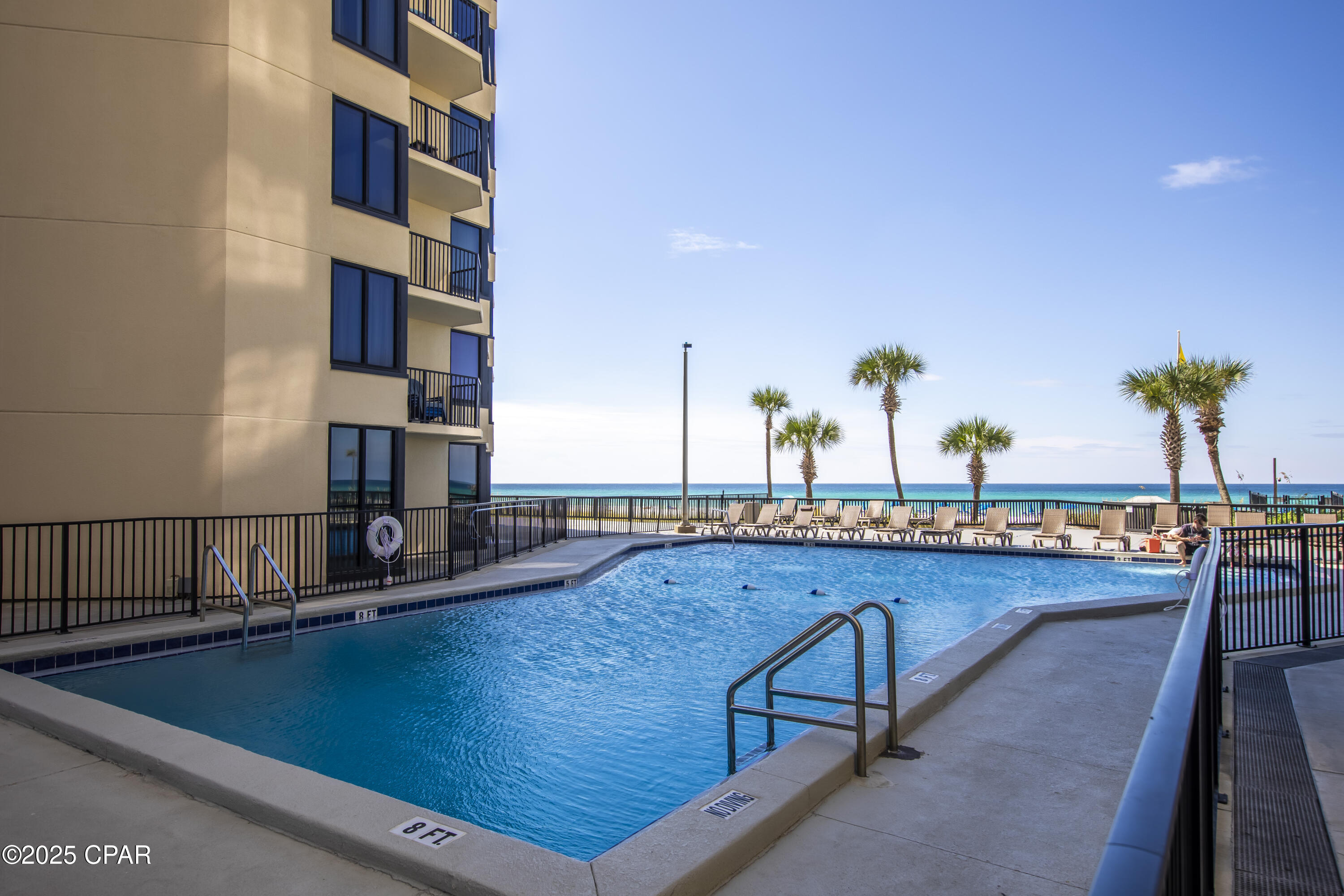 Image 20 For 9850 Thomas Drive 704e