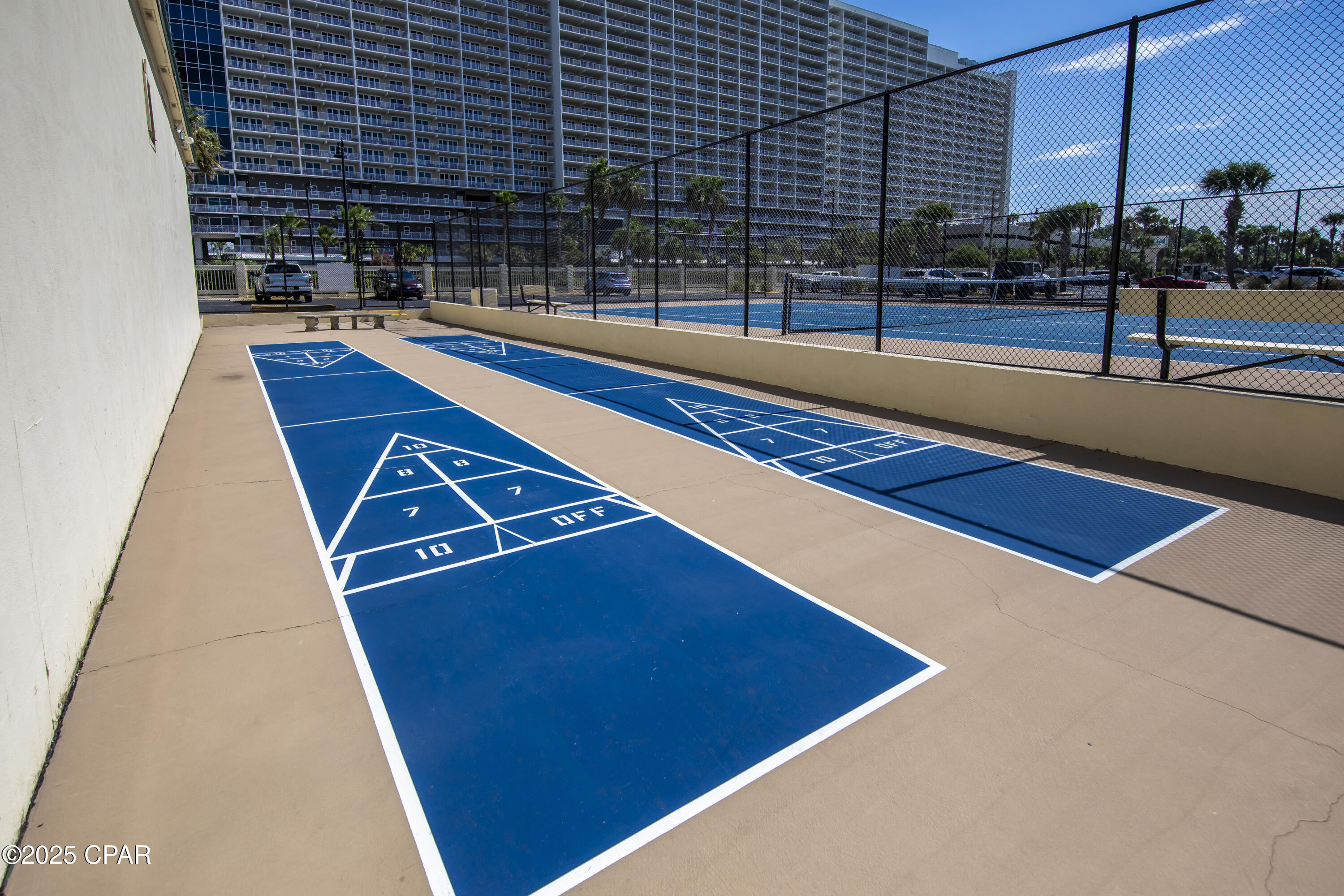 Image 27 For 9850 Thomas Drive 704e