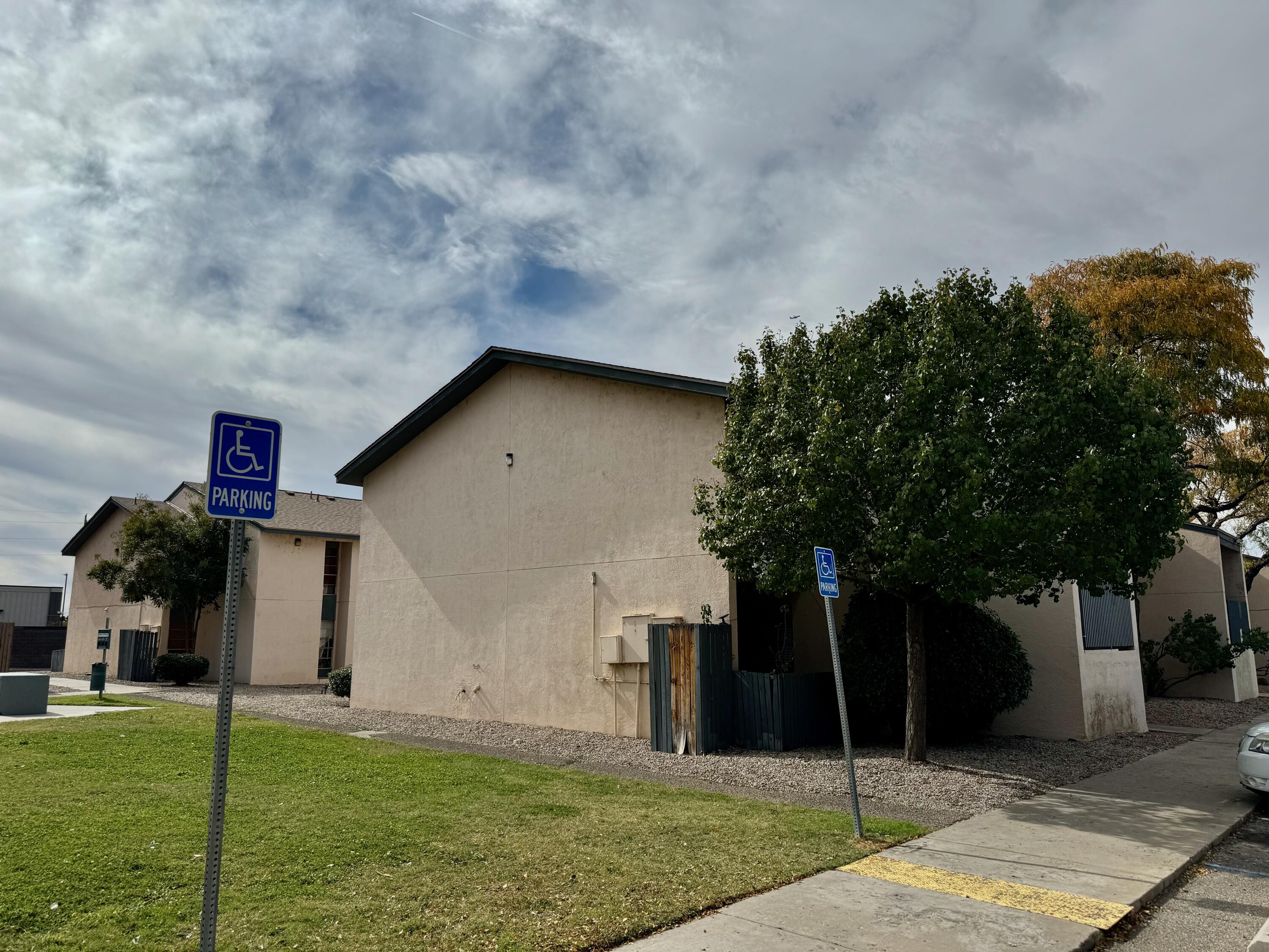 Homes for sale in Albuquerque, NM | 4601 Carlisle Blvd Ne #B4, Albuquerque, NM 87101 | MLS# 1091136