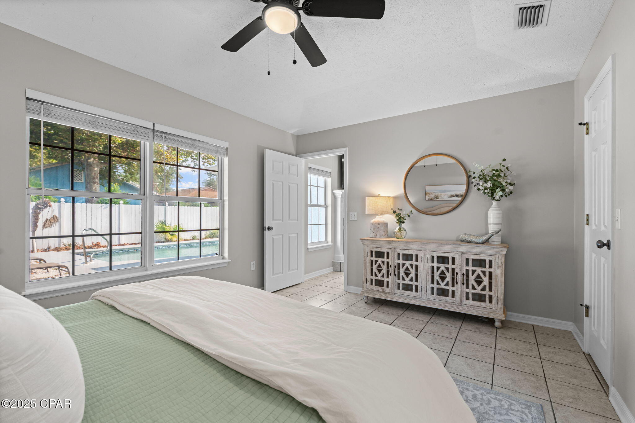 Image 22 For 615 Poinsettia Court