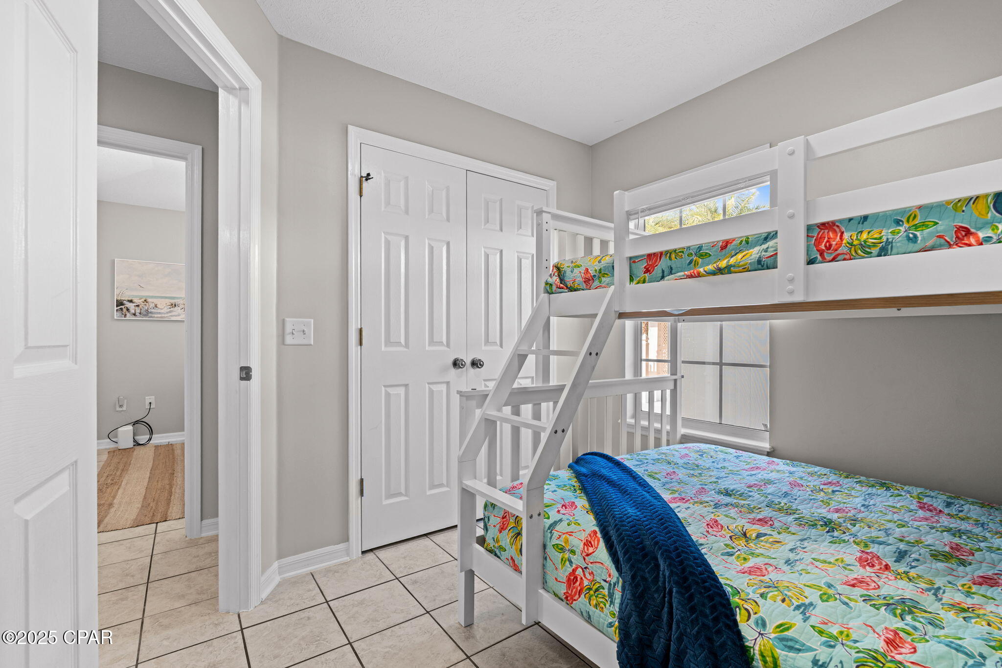 Image 32 For 615 Poinsettia Court