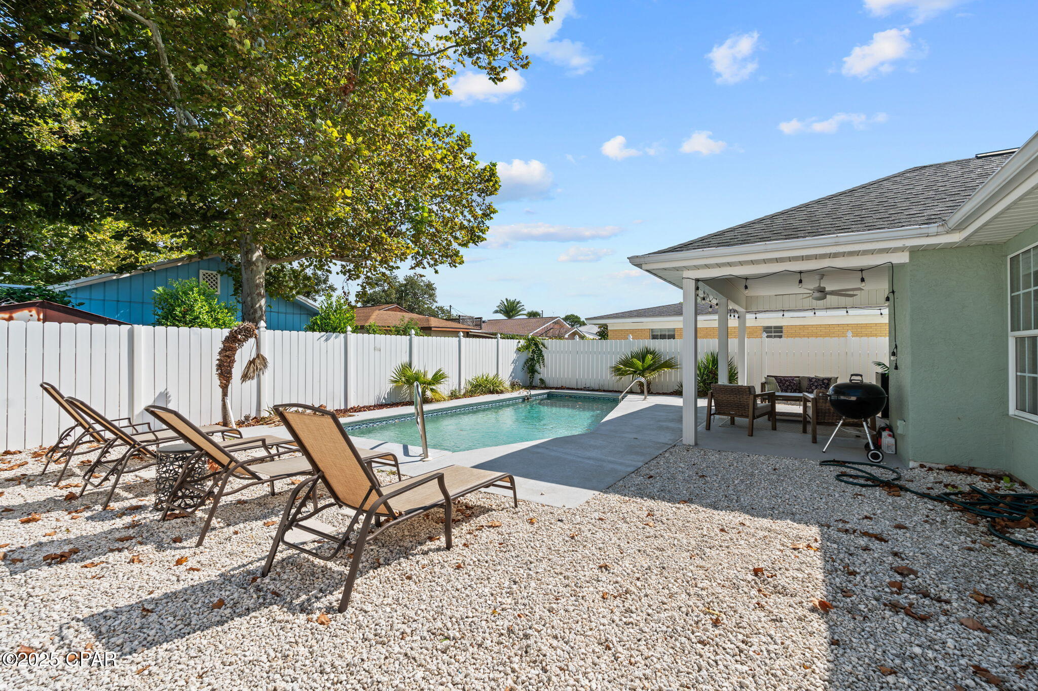 Image 37 For 615 Poinsettia Court