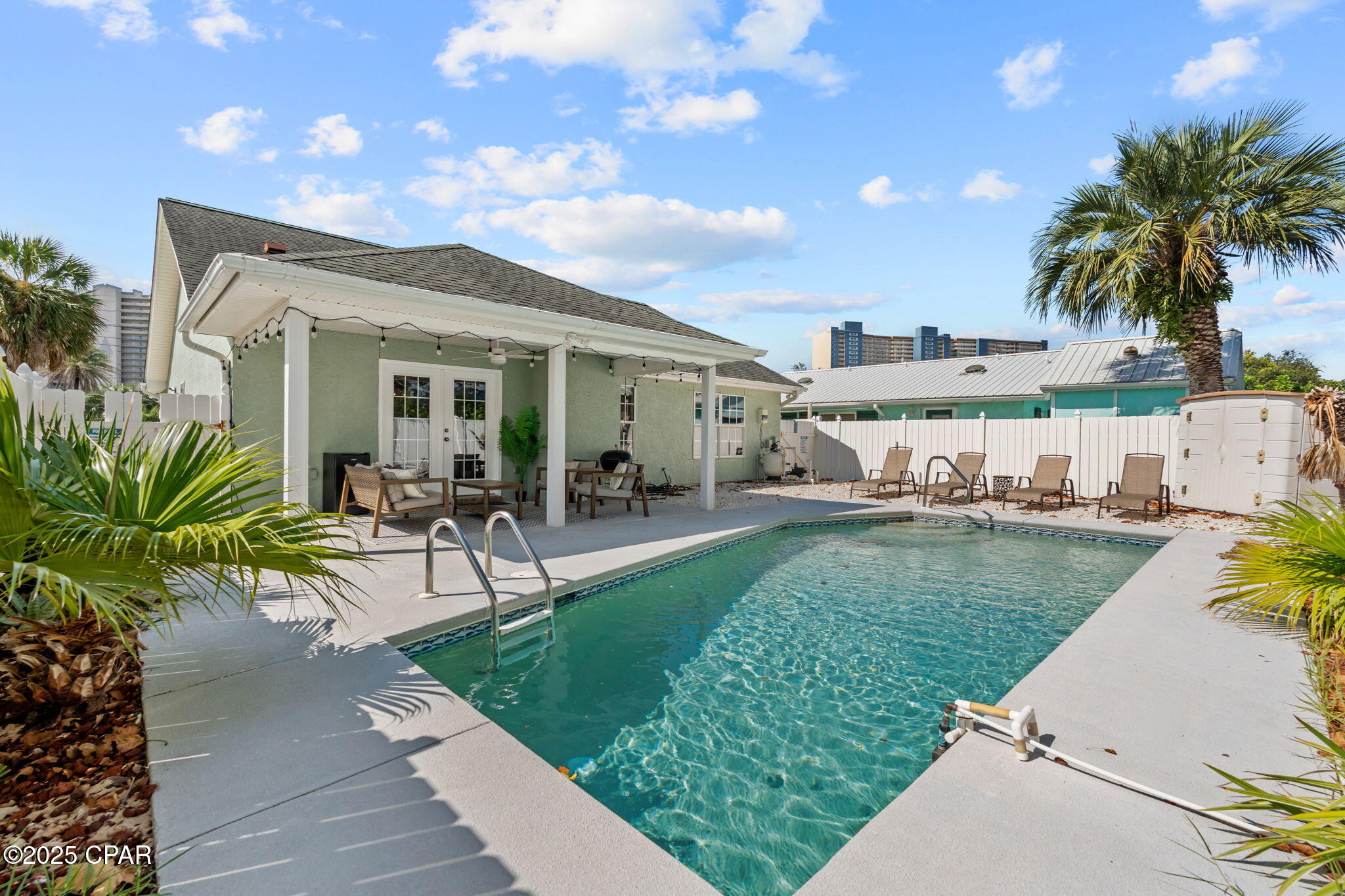 Image 7 For 615 Poinsettia Court