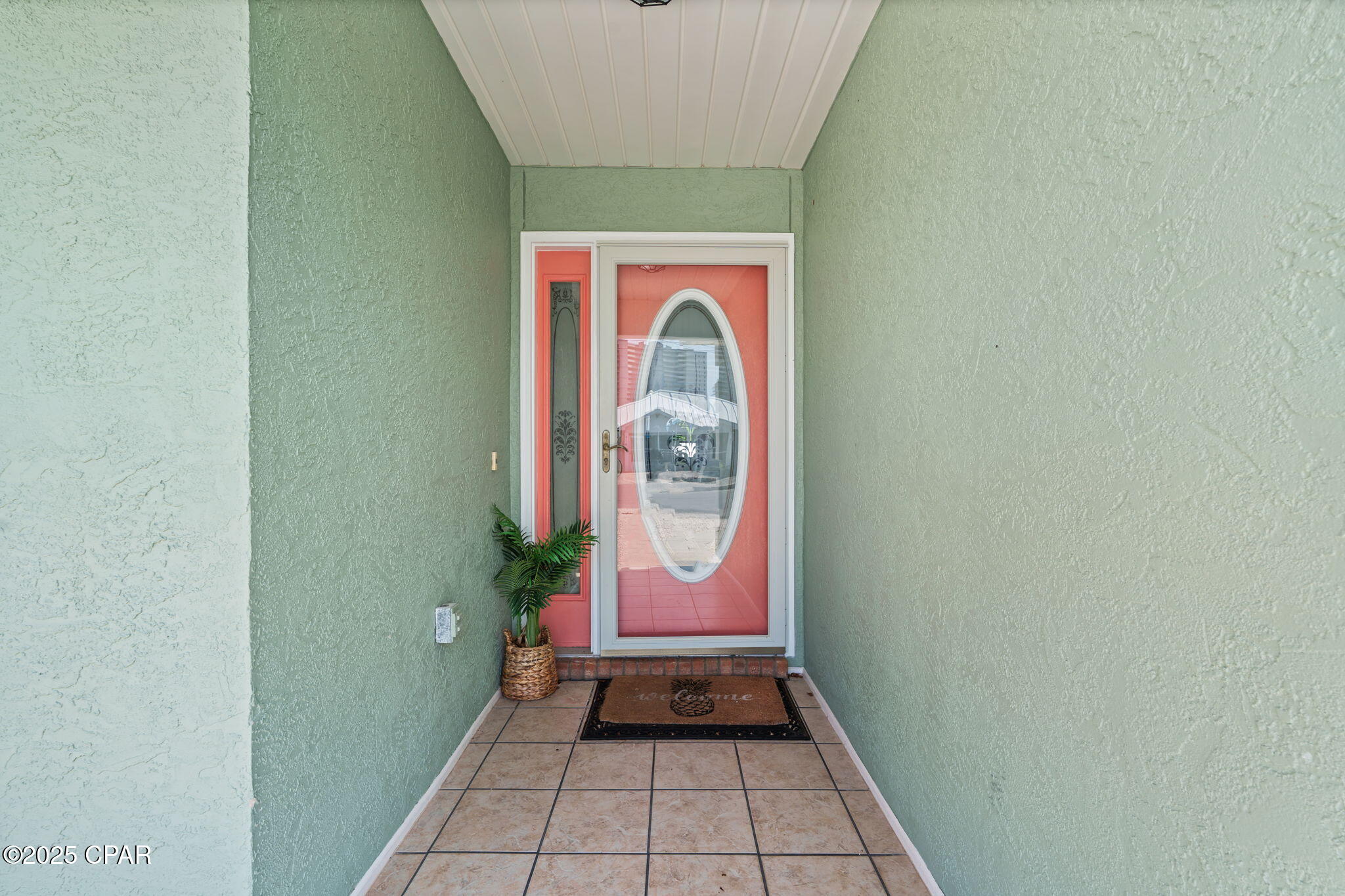 Image 8 For 615 Poinsettia Court