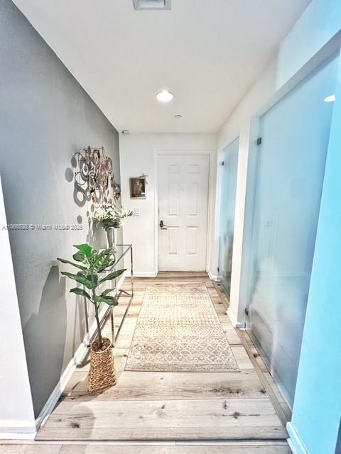 Aventura Marina Condo Num