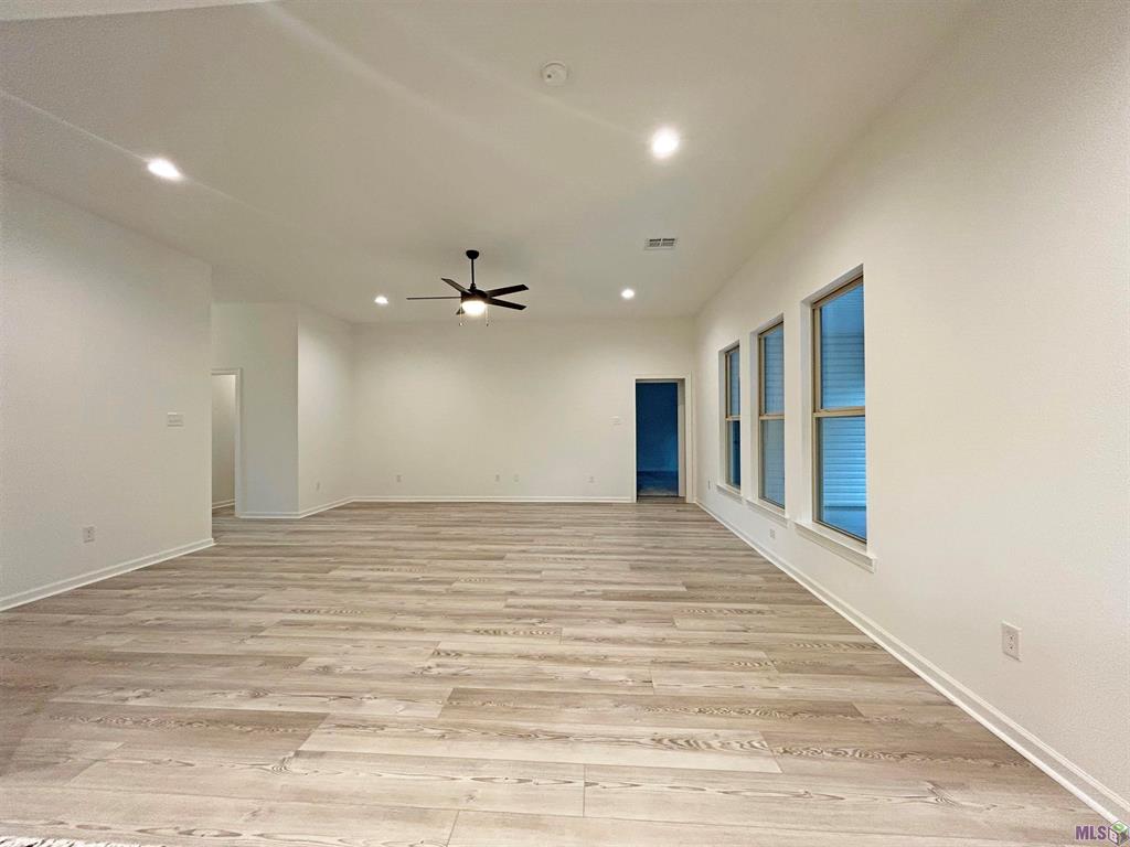 Homes for sale in Ponchatoula, LA | 39698 Axis Ave, Ponchatoula, LA 70454 | MLS# NO2025016811