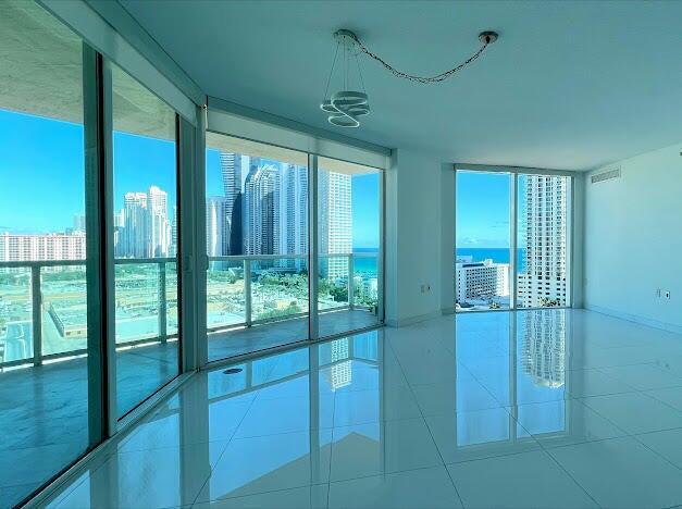 Apartamento en Venta en Sunny Isles Beach, FL