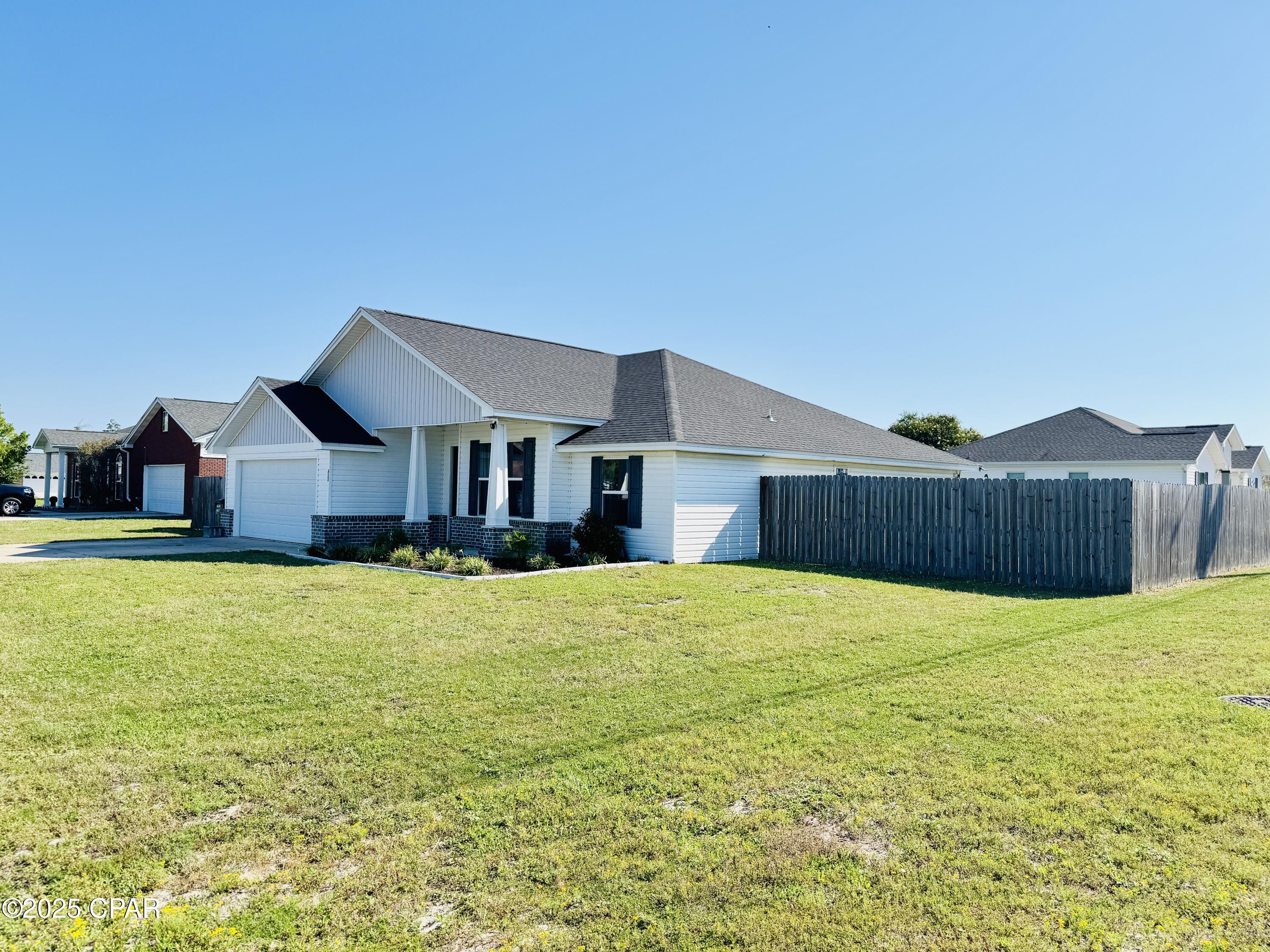 Image 4 For 425 Shadecrest Drive