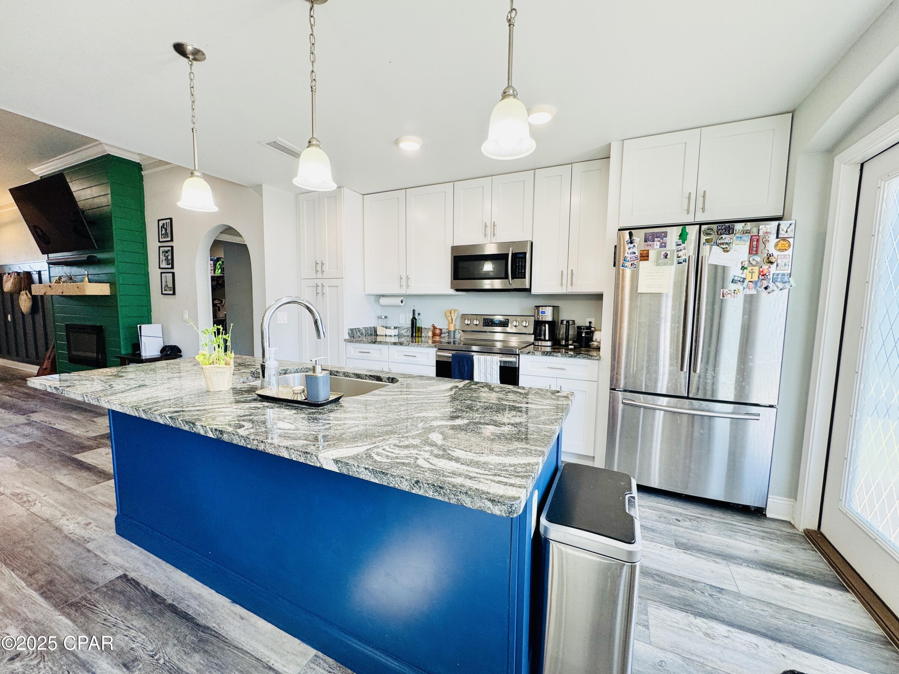 Image 5 For 425 Shadecrest Drive