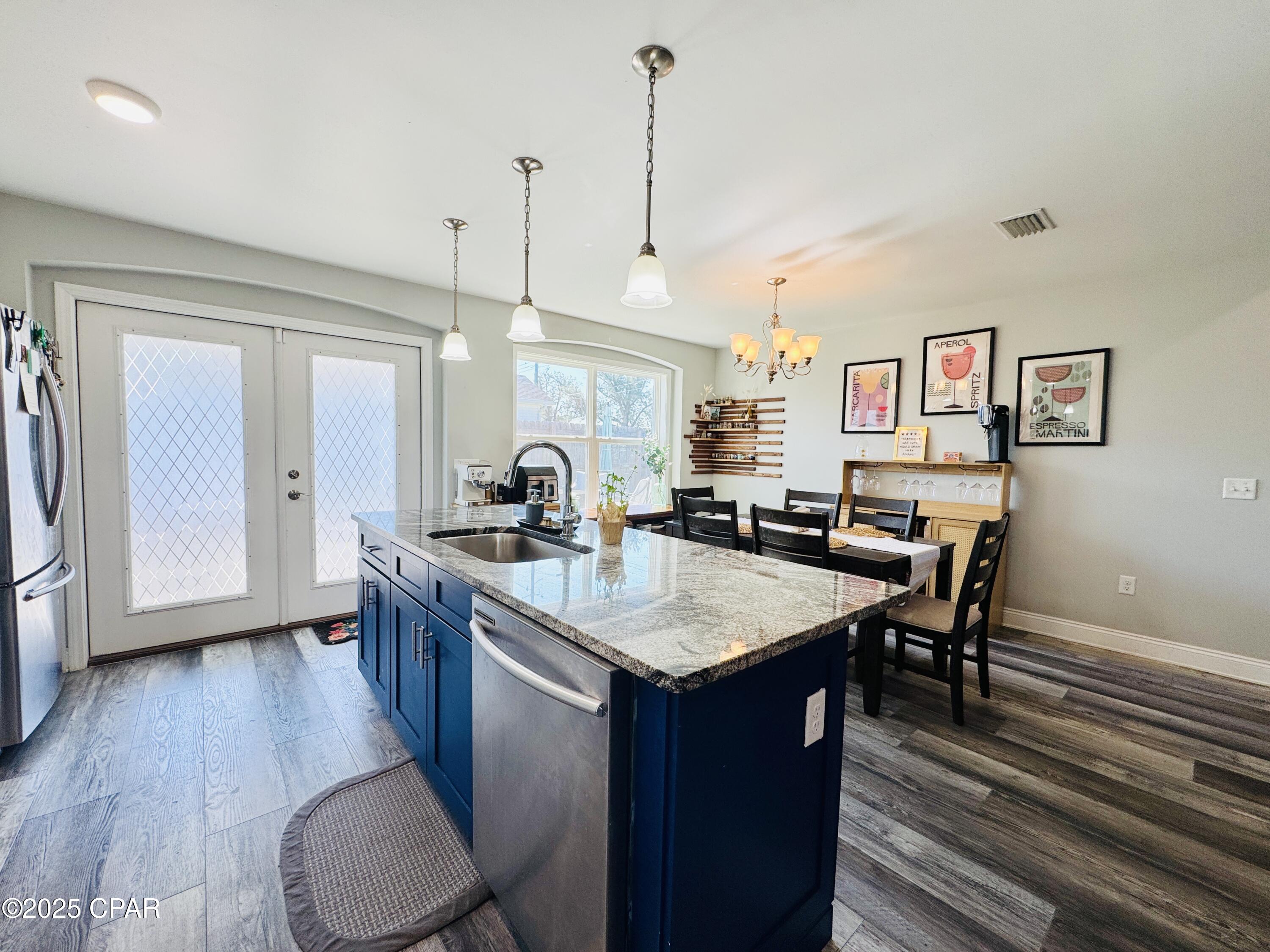 Image 8 For 425 Shadecrest Drive