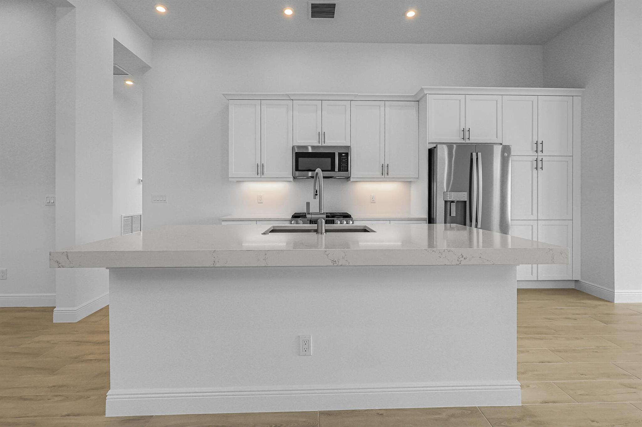 Homes for sale in Port St Lucie, FL | 213 Se Via Sangro, Port St Lucie, FL 34952 | MLS# R11122783