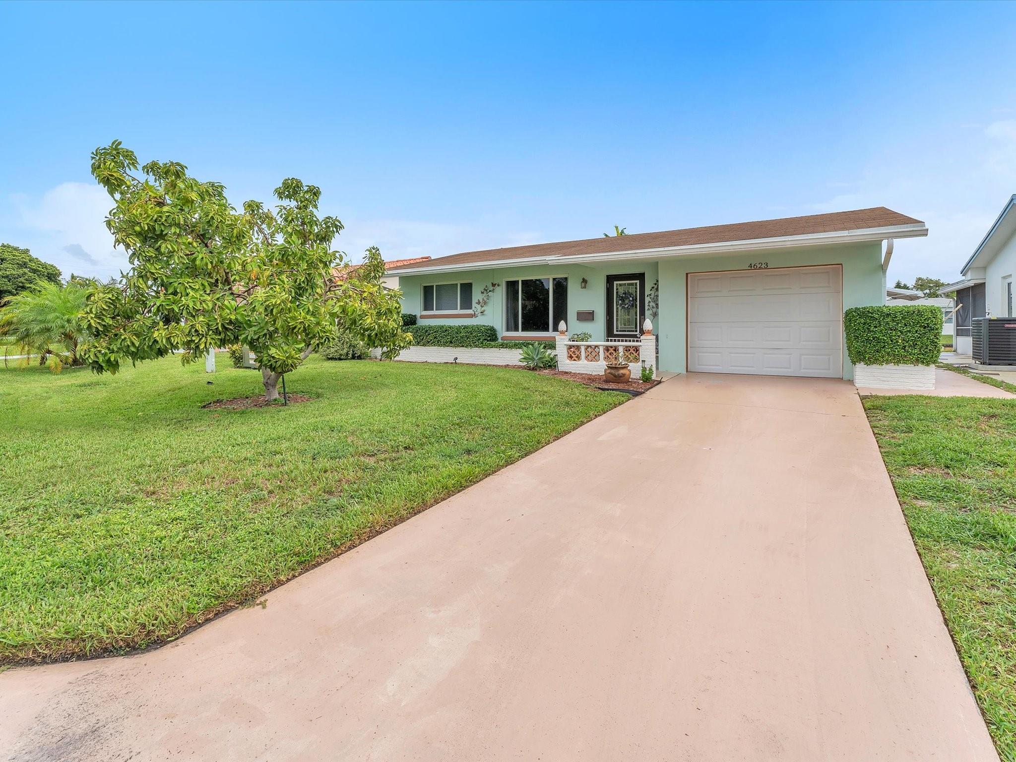 Mainlands Of Tamarac Lake