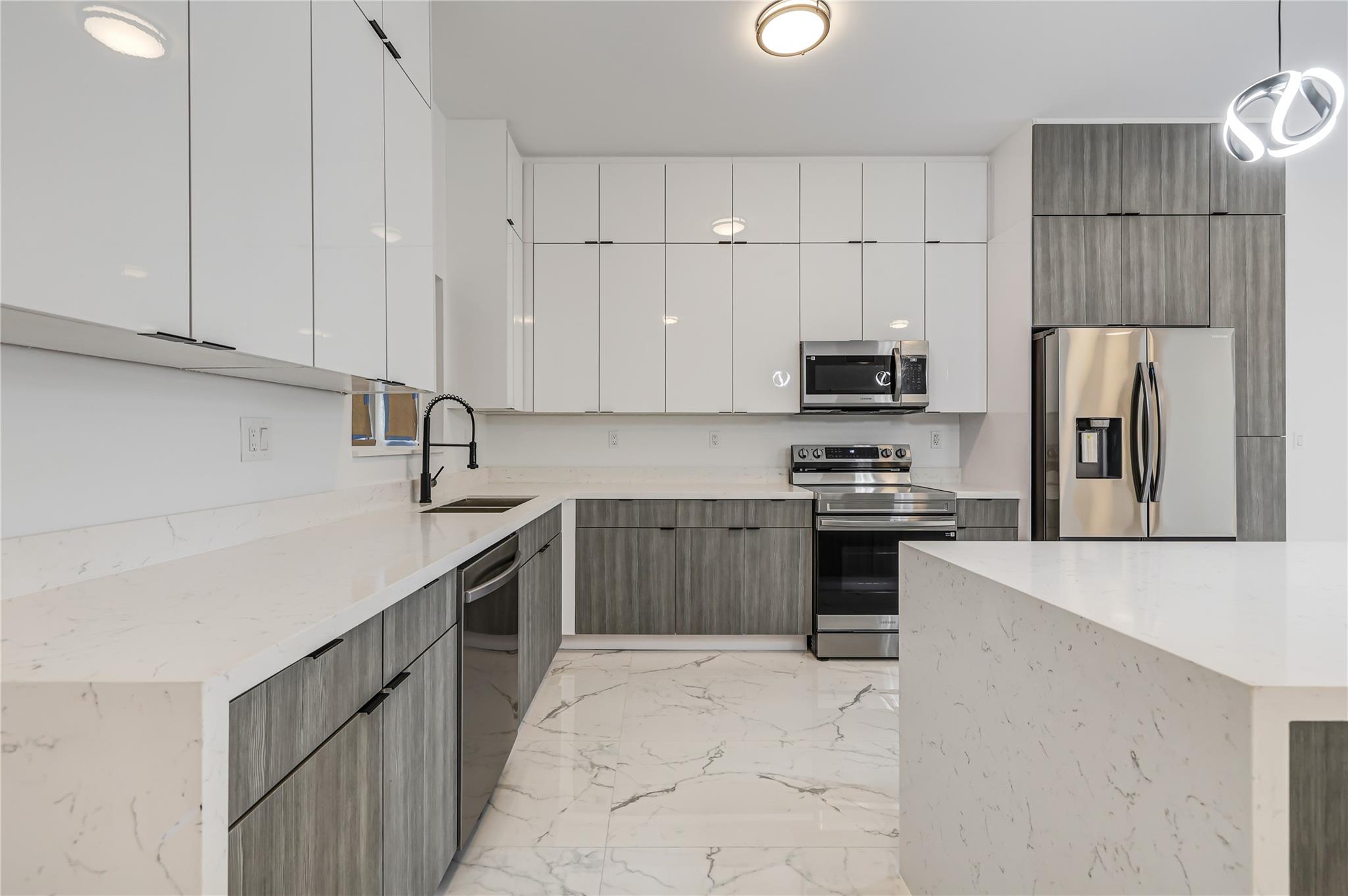 Homes for sale in Fort Lauderdale, FL | 2861 Nw 8Th Ct, Fort Lauderdale, FL 33311 | MLS# F10525991