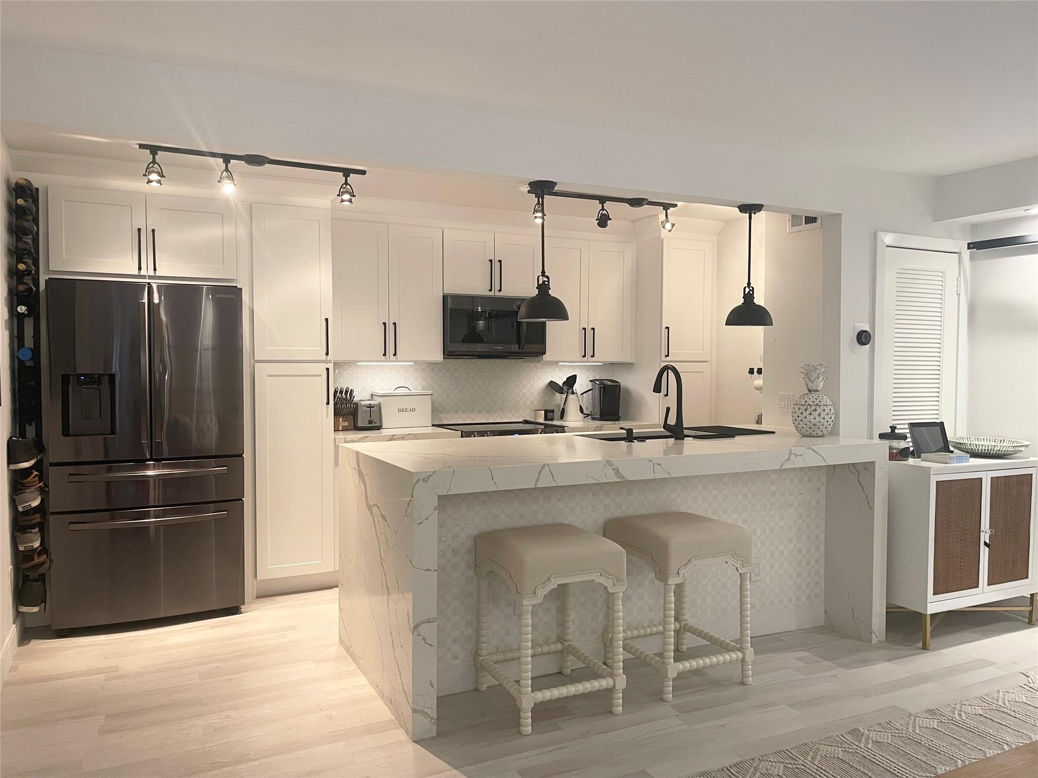 Homes for sale in Fort Lauderdale, FL | 1405 Miami Rd #9, Fort Lauderdale, FL 33316 | MLS# F10526002