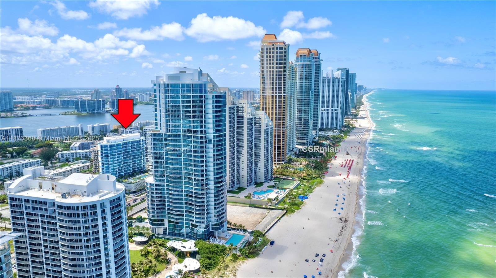 Apartamento à Venda em Sunny Isles Beach, FL