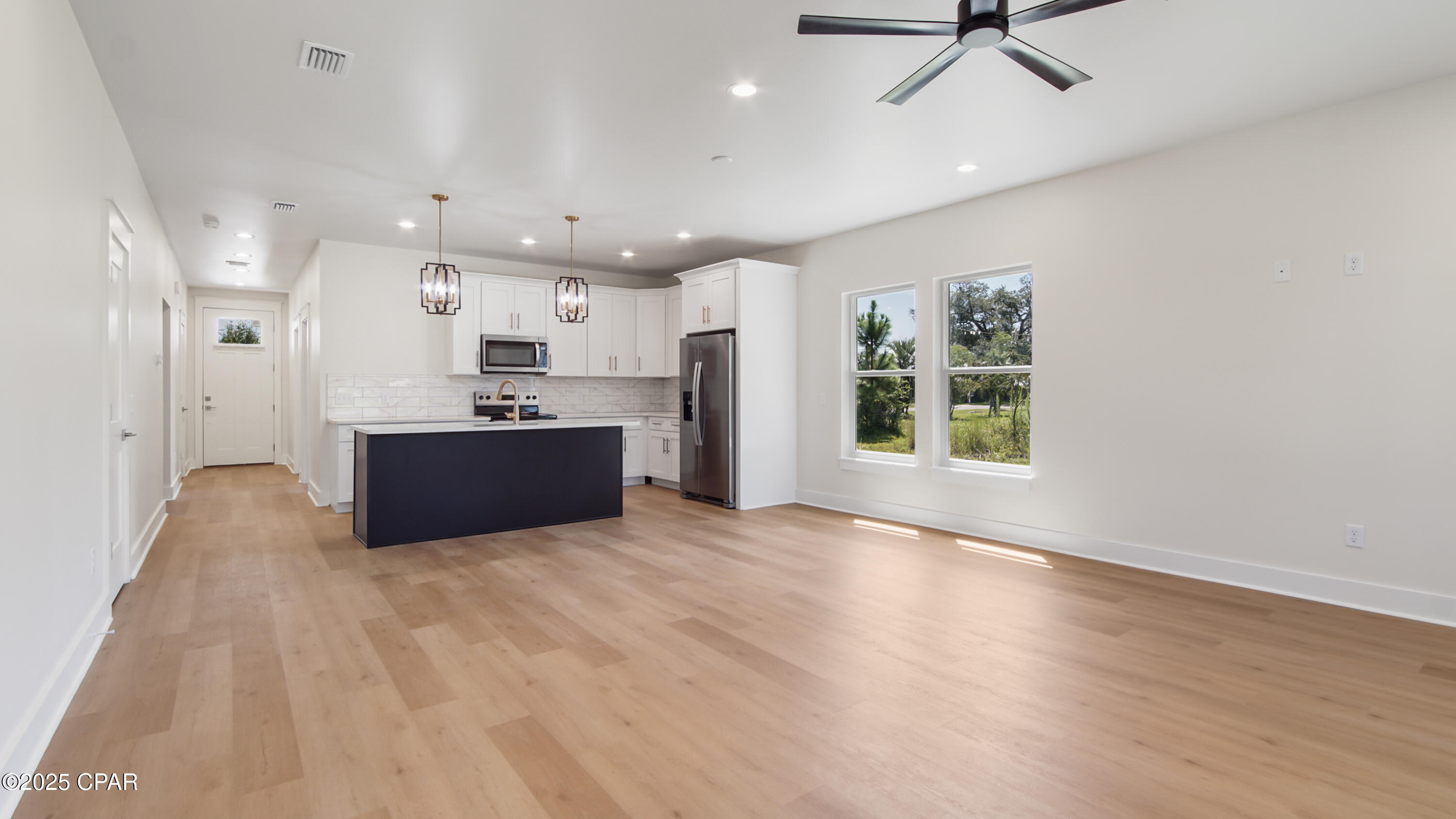 Image 5 For 2333 Cincinnati Avenue