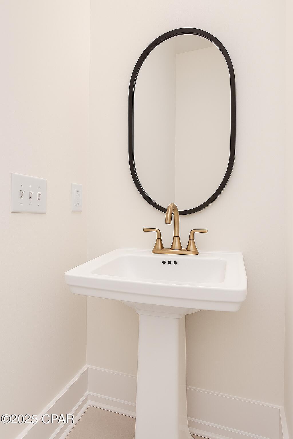 Image 8 For 2333 Cincinnati Avenue