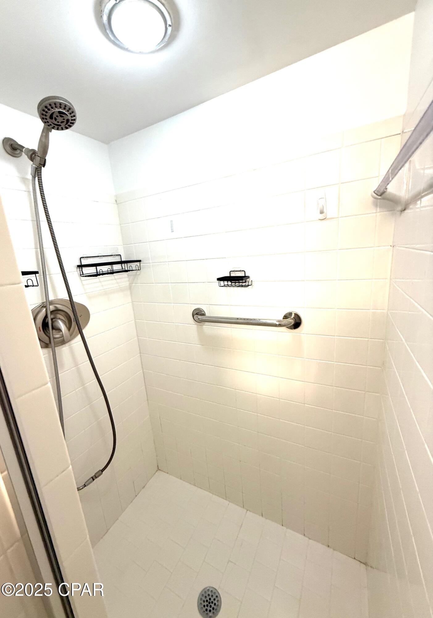 Image 22 For 23223 Front Beach Road A134